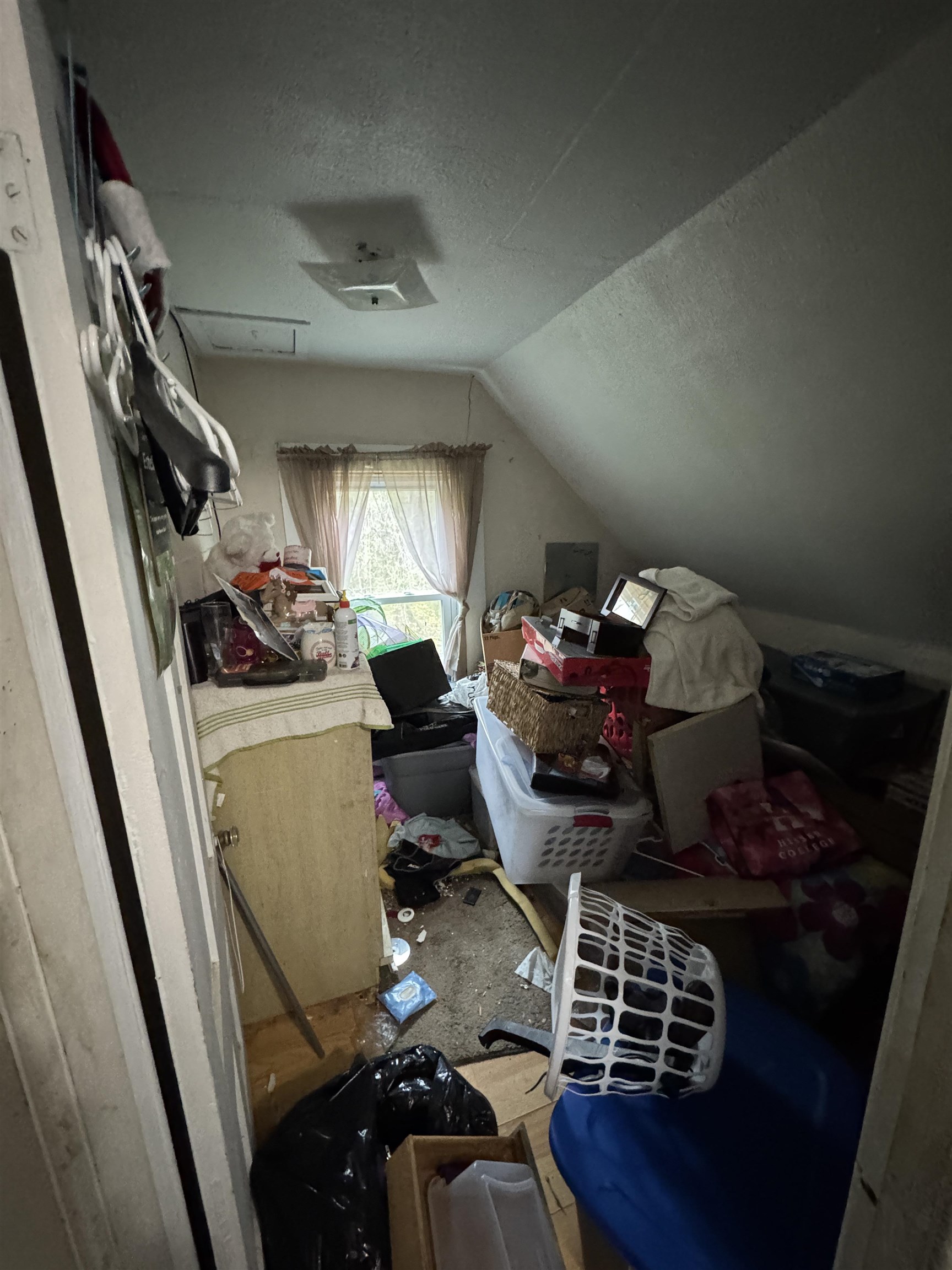 40 Spring Street Property Photo 6