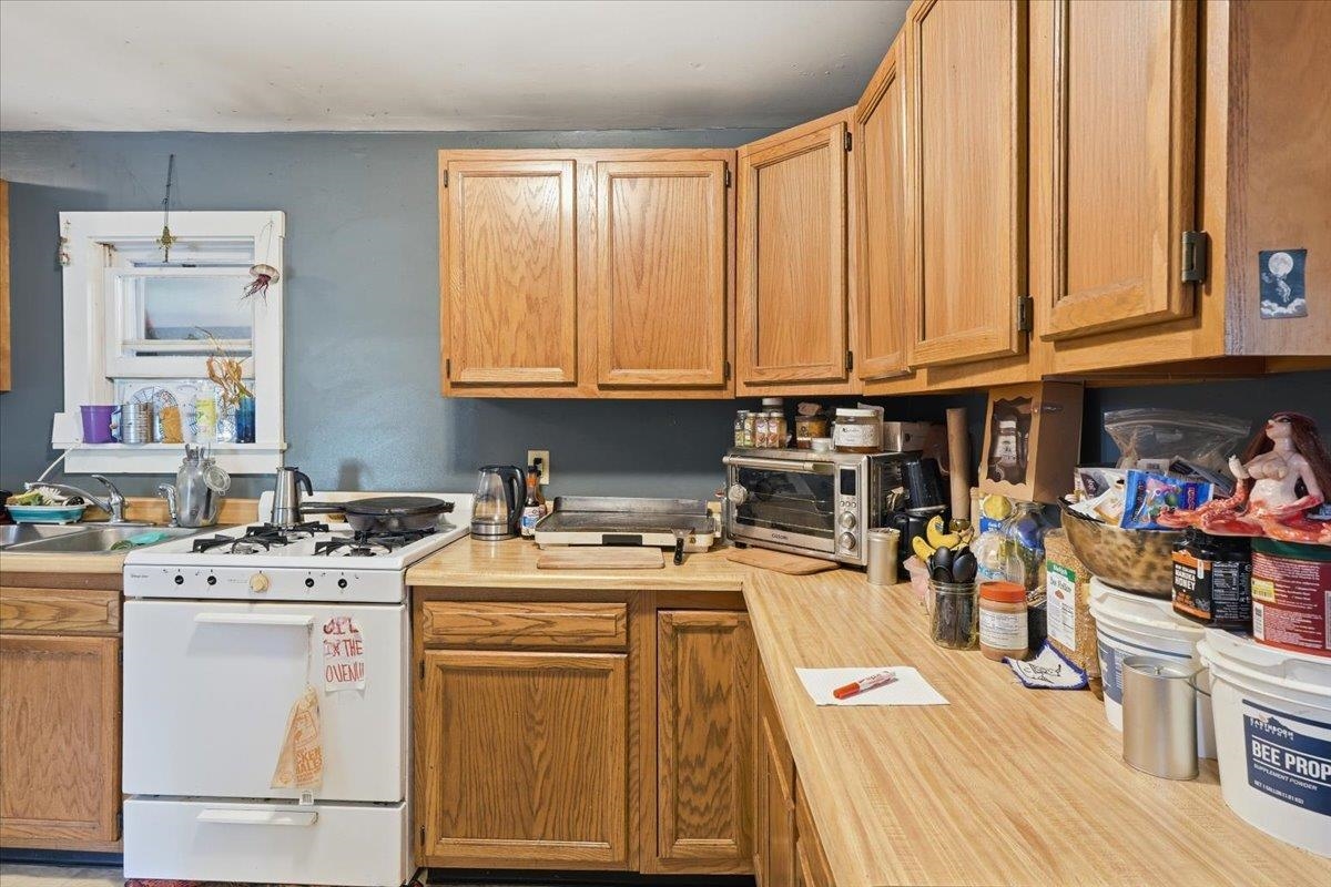 1480 North Avenue Property Photo 8