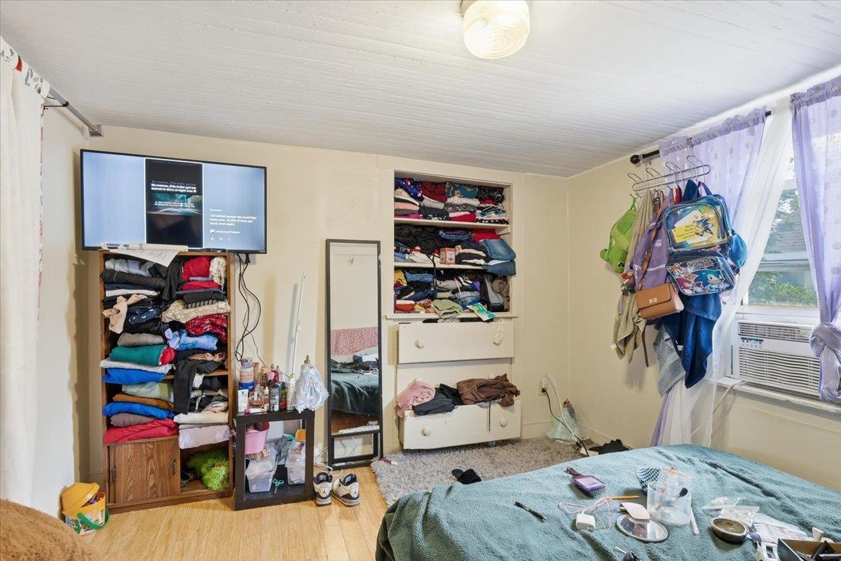 64 Hyde Street Property Photo 17