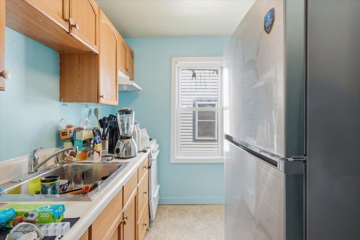 64 Hyde Street Property Photo 39