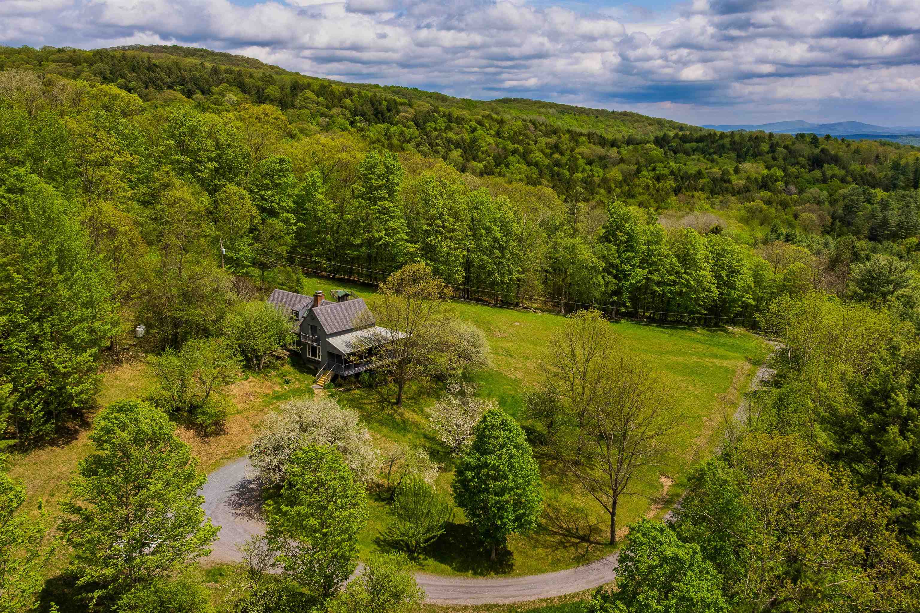 39 Whitcomb Hill Road Property Photo 4
