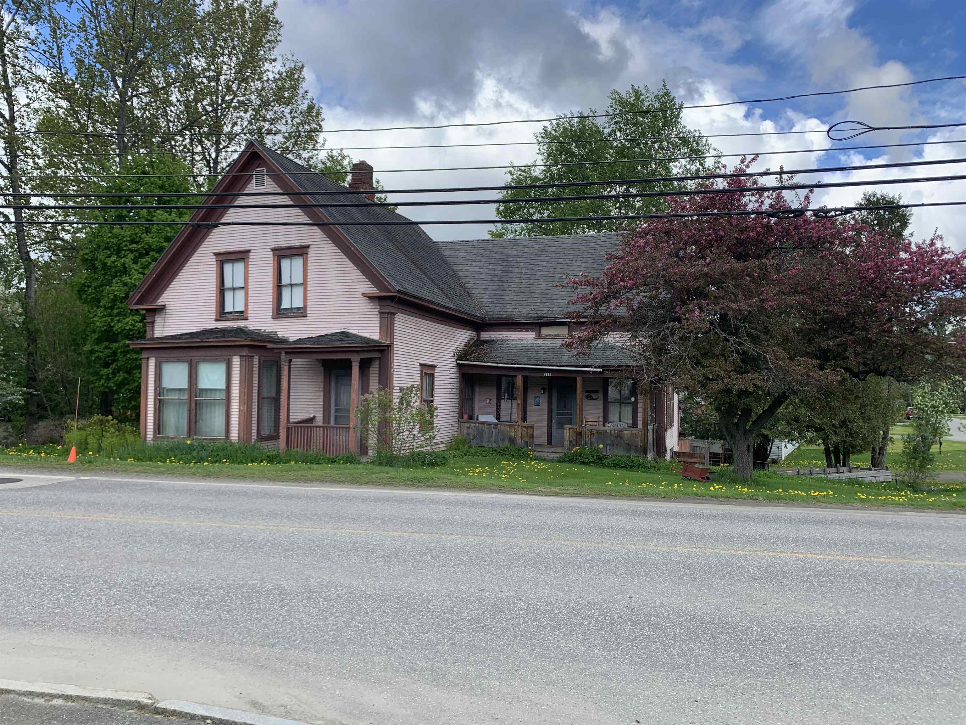 885 Washington Street Property Photo 1