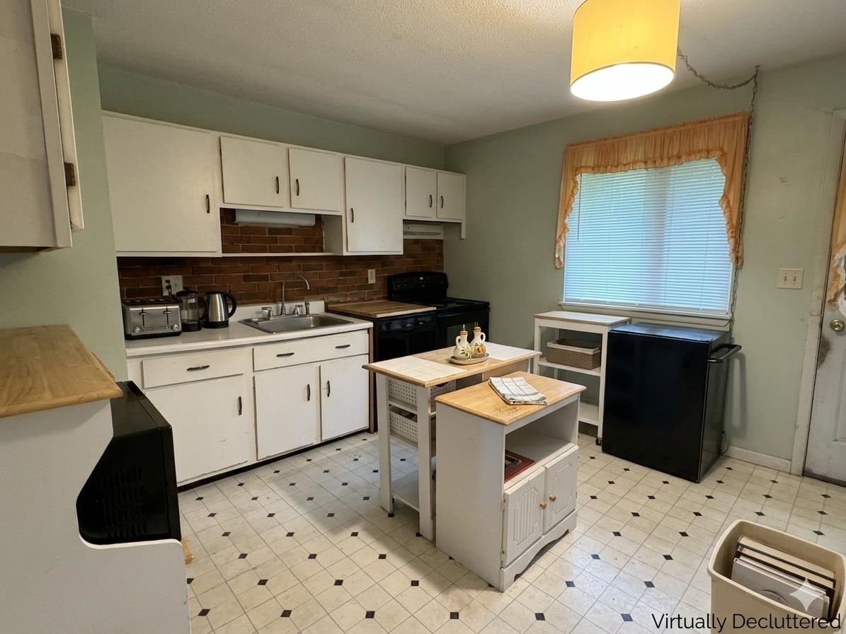 7 Meadow Wood Drive Property Photo 2