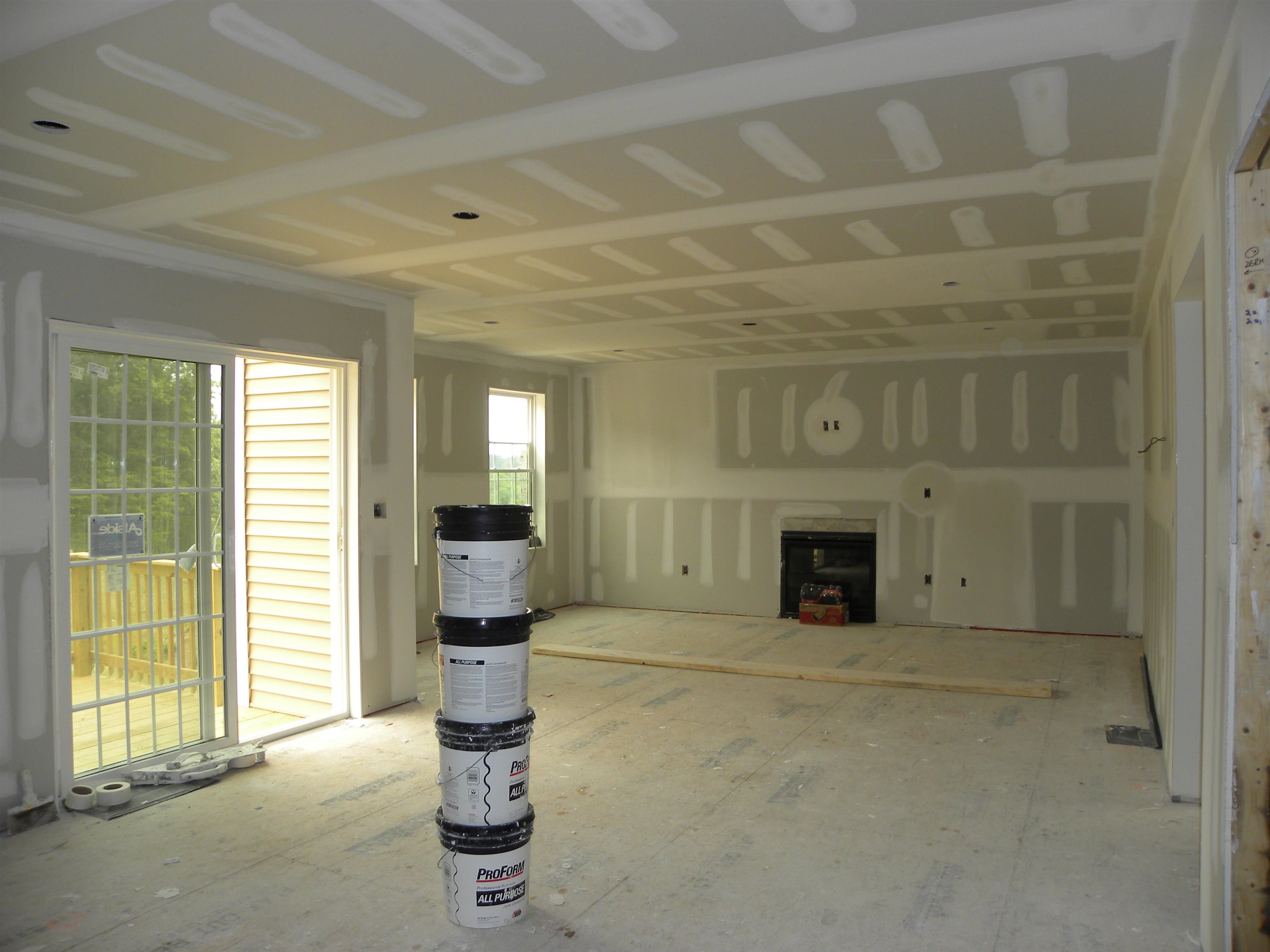318 Karatzas Avenue Property Photo 5