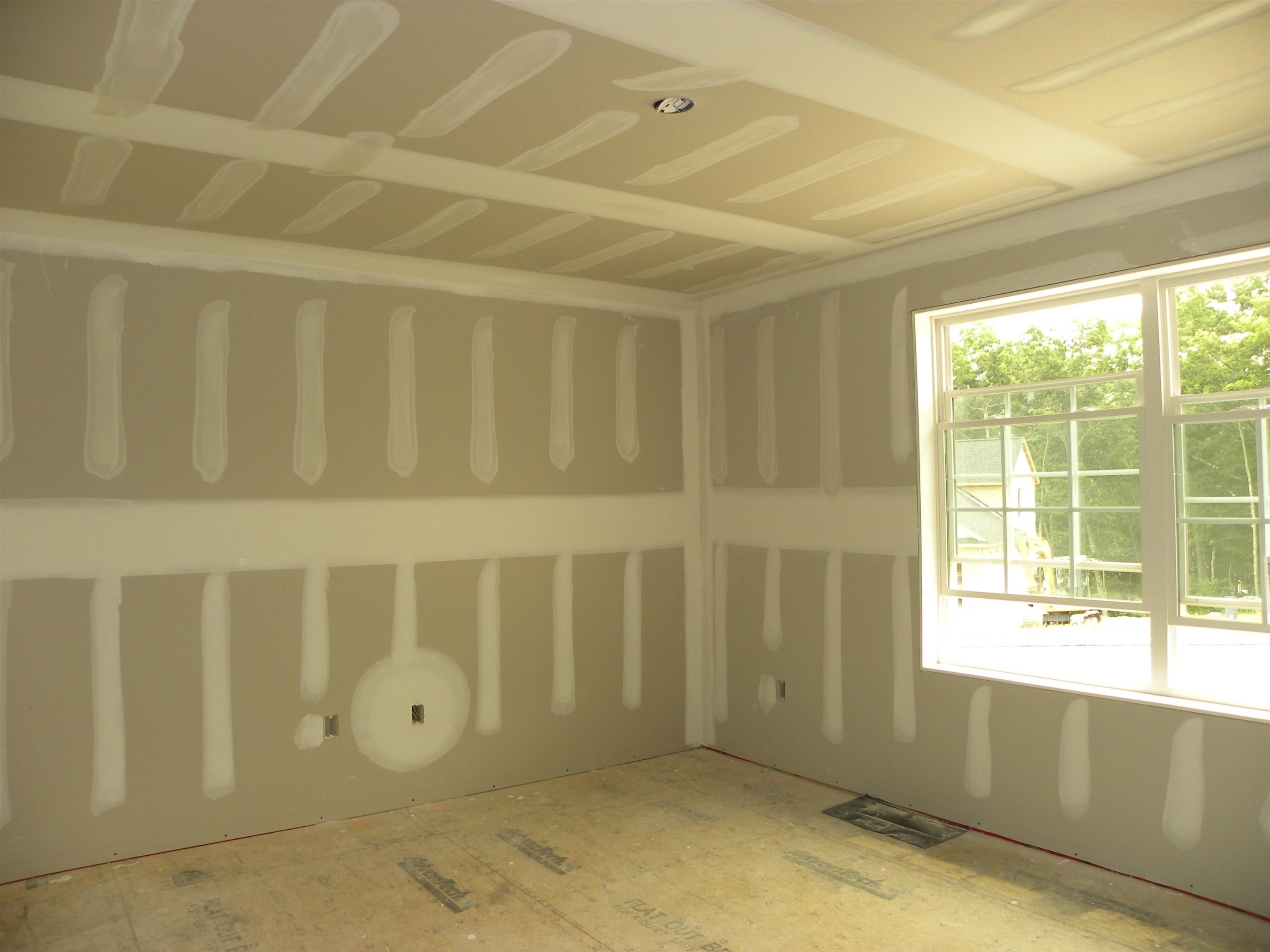 318 Karatzas Avenue Property Photo 6