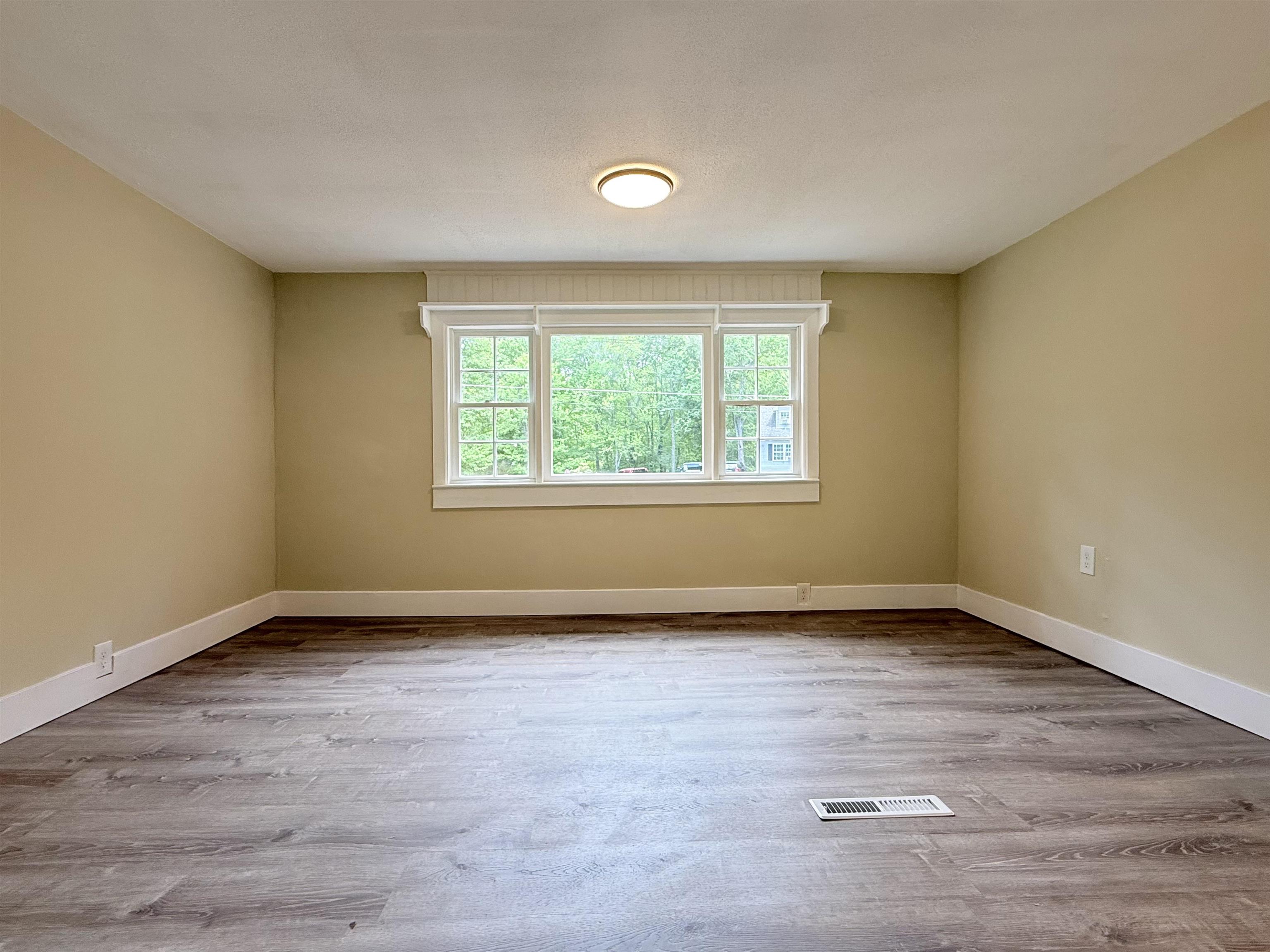 19 Depot Road Property Photo 7
