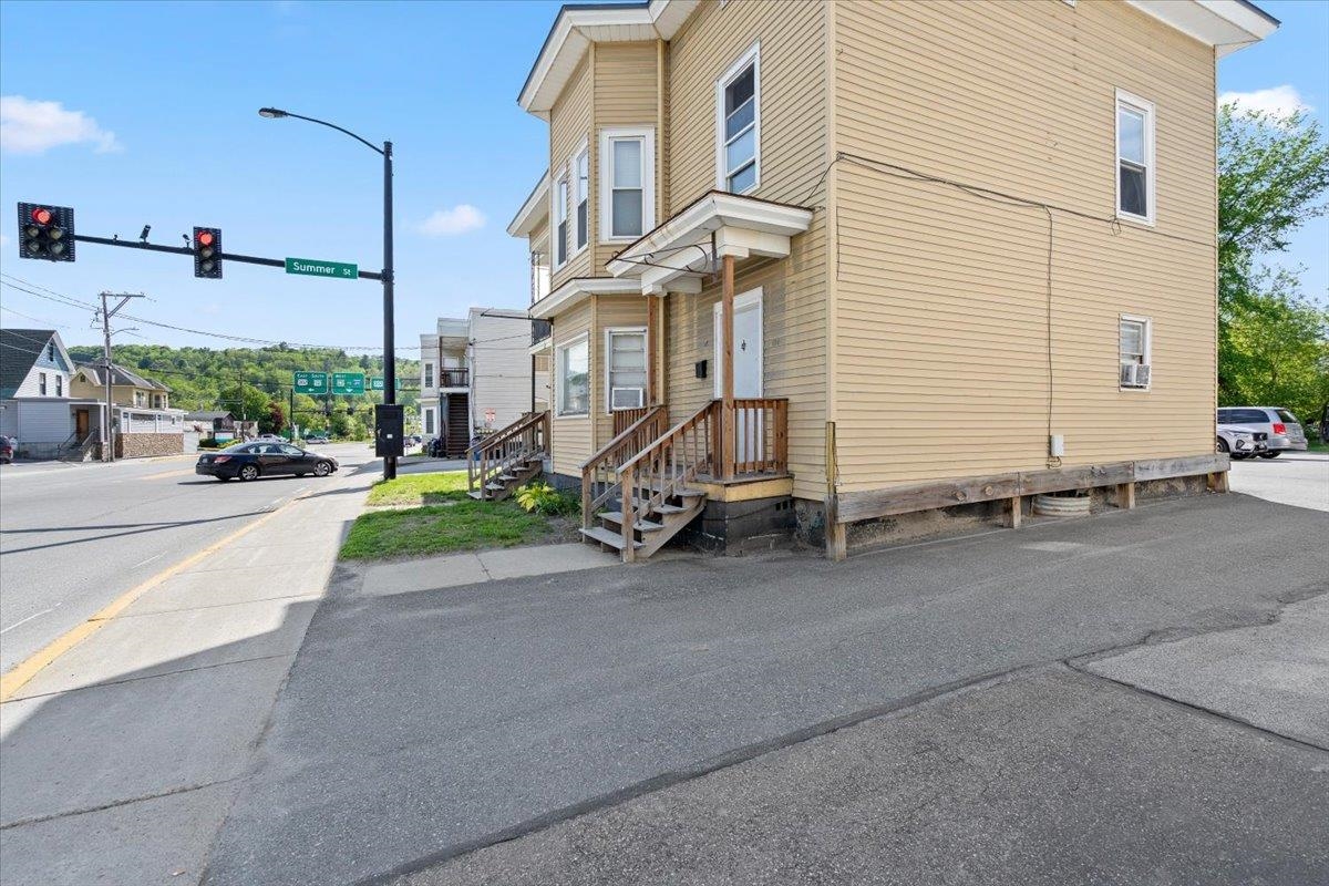 18 Maple Avenue Property Photo 1