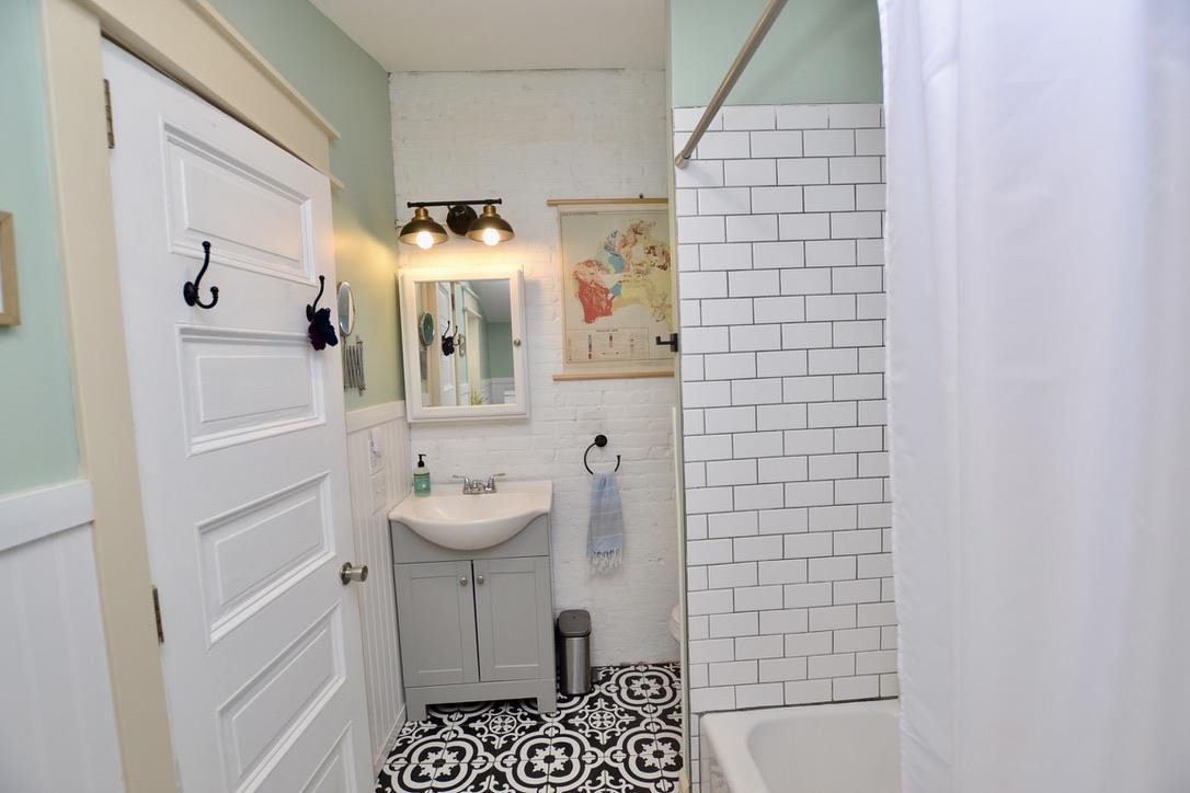 105 Lafountain Street Property Photo 10