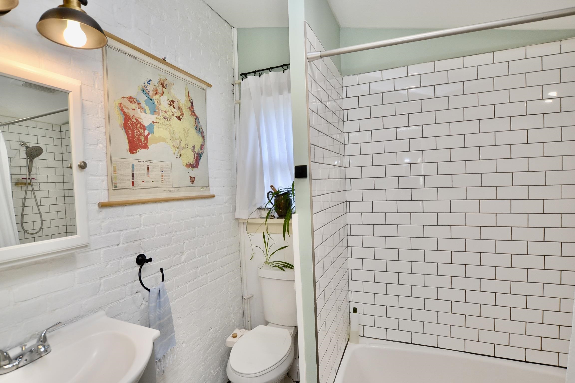 105 Lafountain Street Property Photo 12