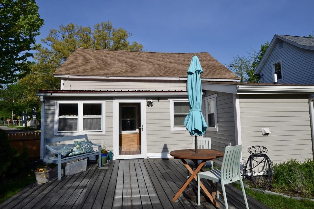 105 Lafountain Street Property Photo 19