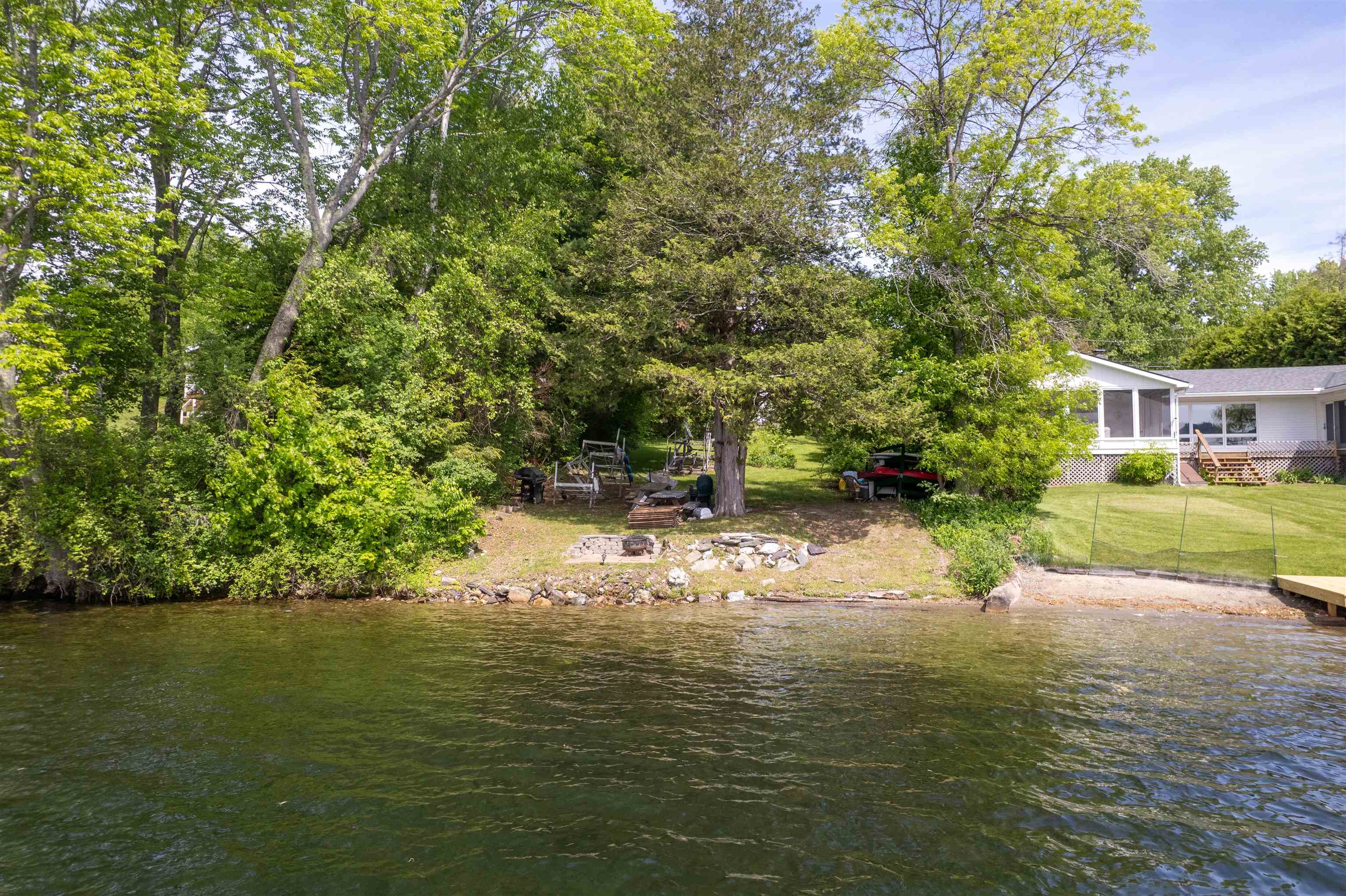 99 Spooner Point Property Photo 3