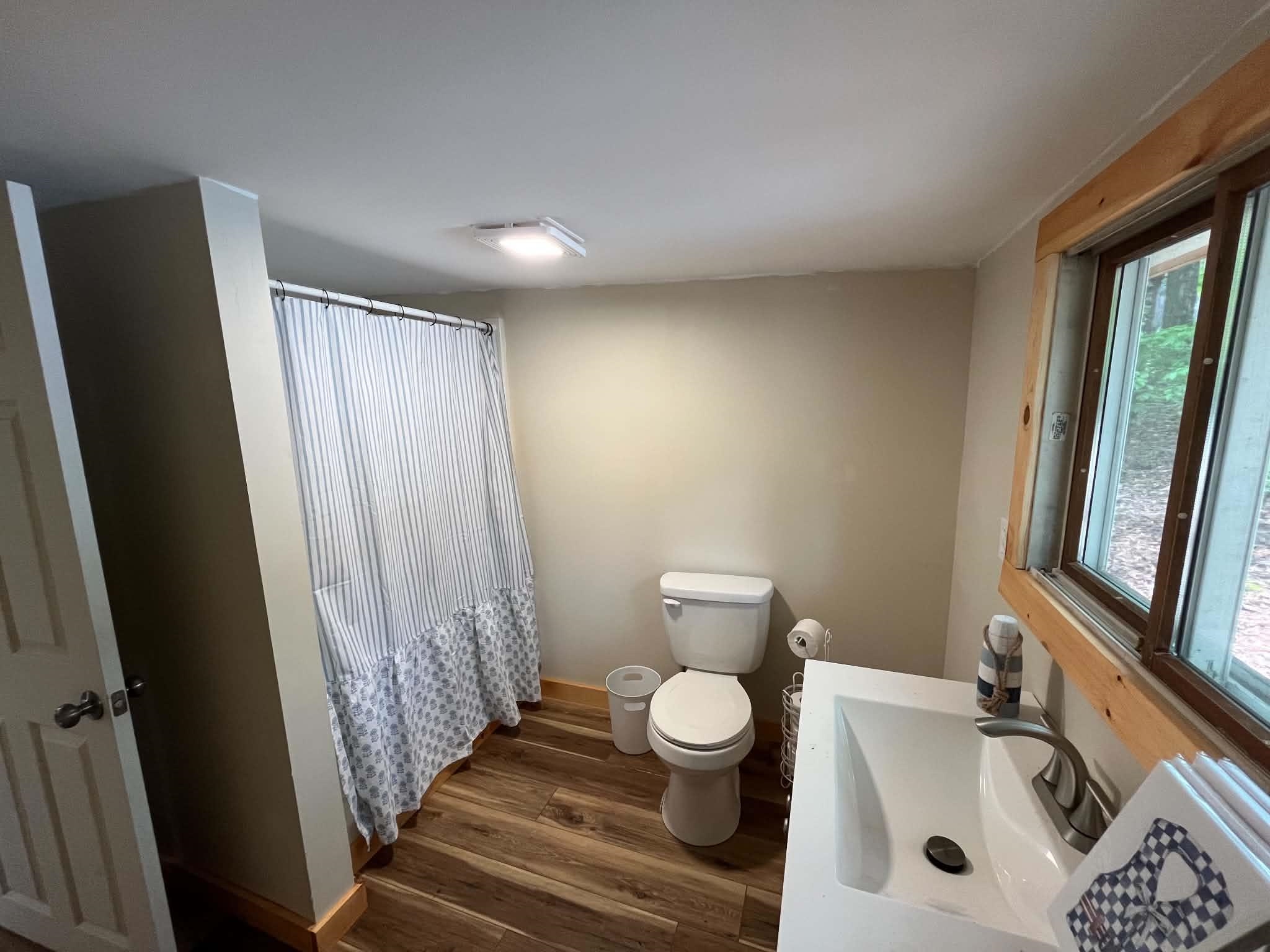 124 Sharon Drive Property Photo 3