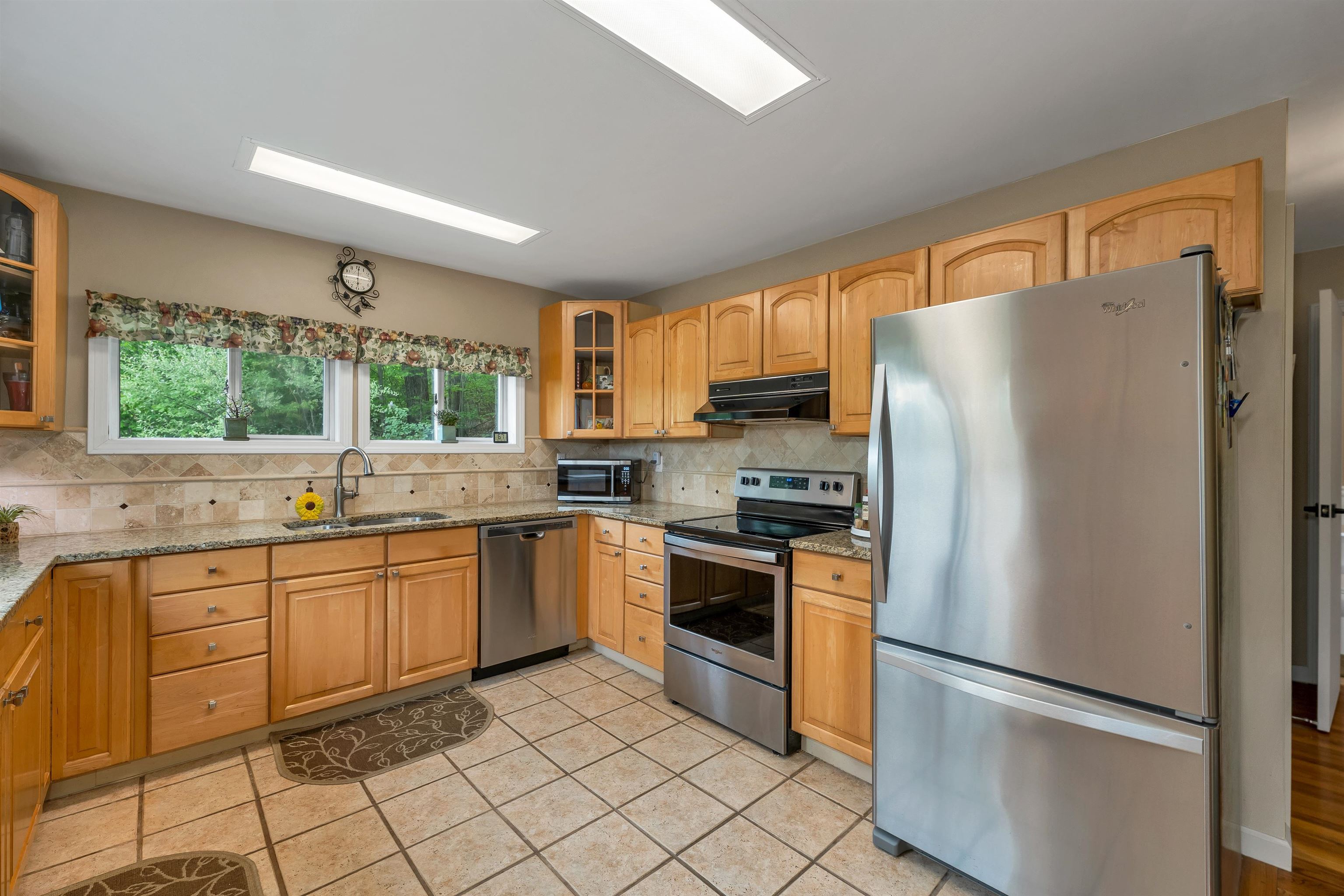 495 North Shore Road Property Photo 11