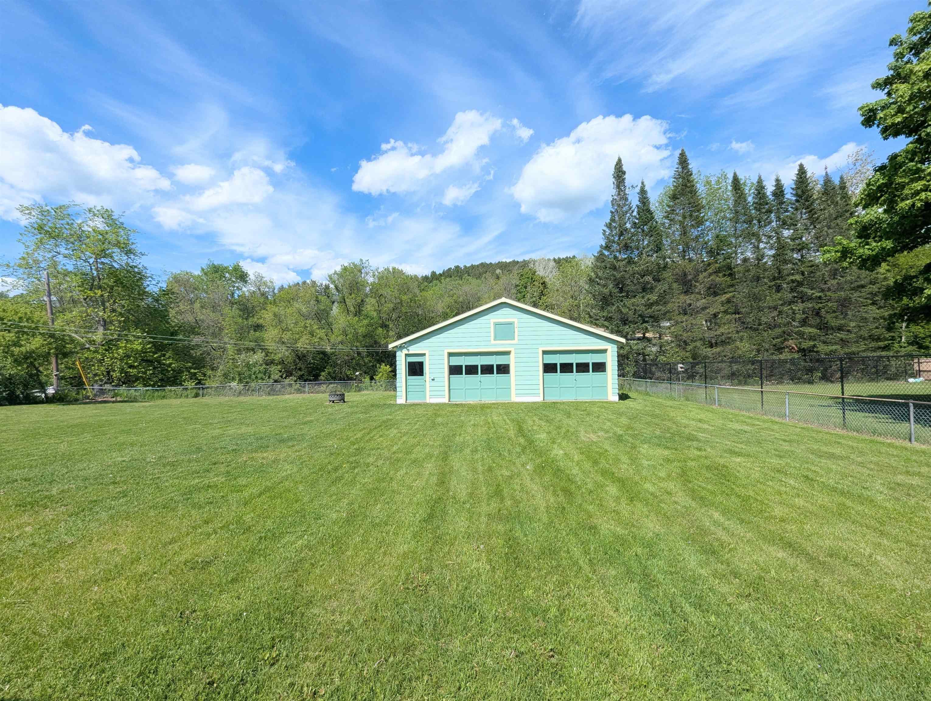 391 Concord Avenue Property Photo 4