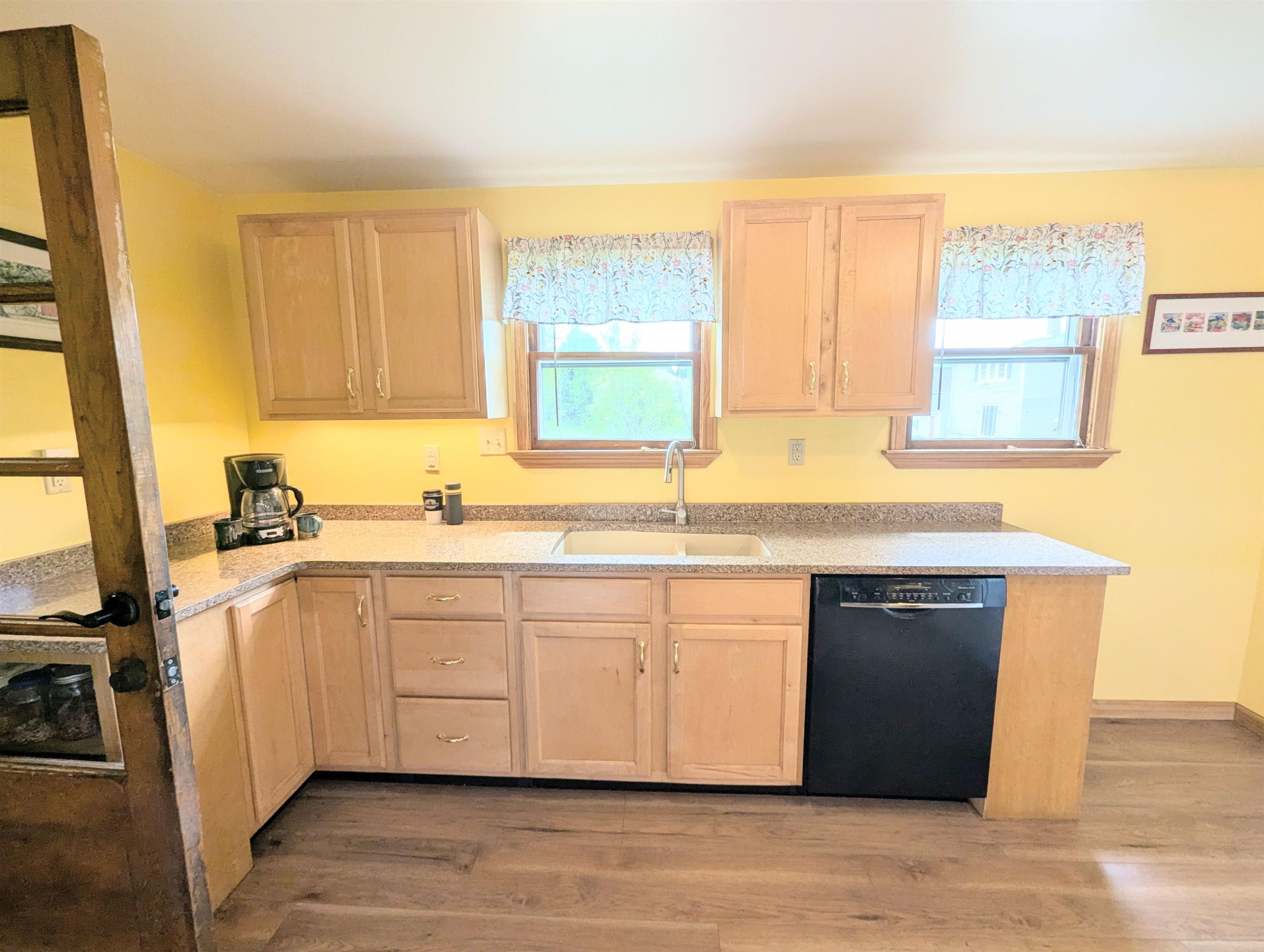 391 Concord Avenue Property Photo 13