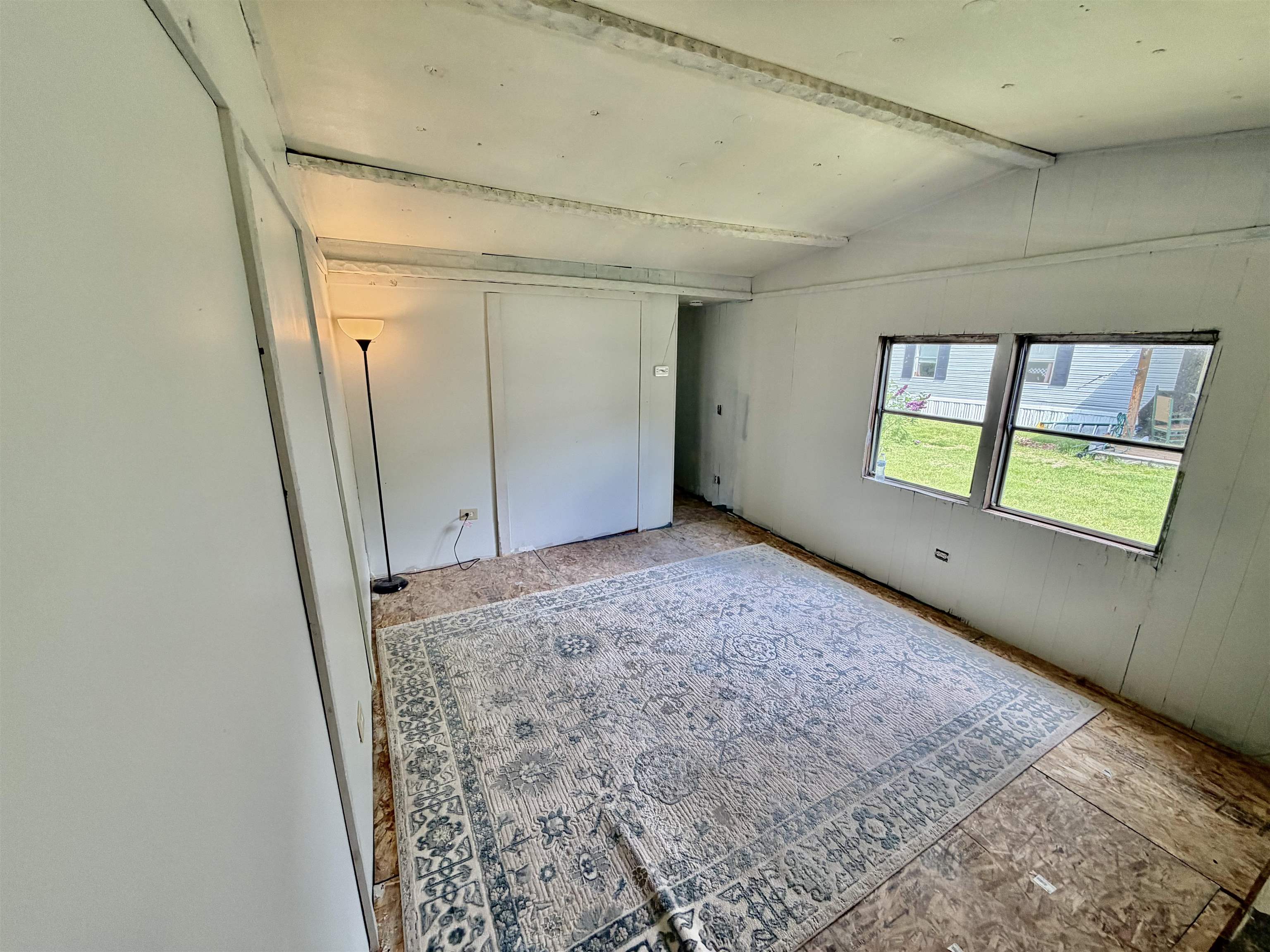 215 Riverside Drive Property Photo 4