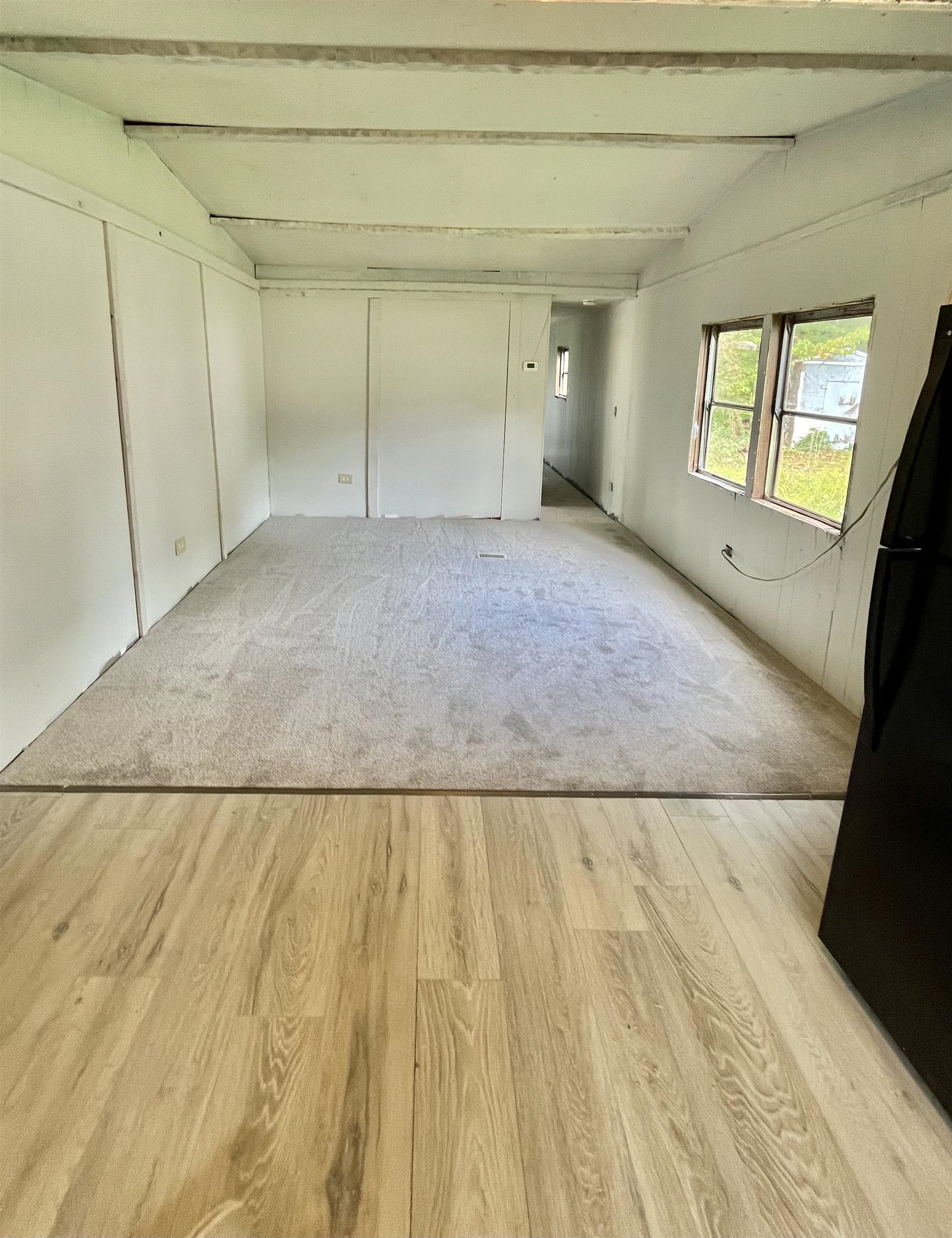 215 Riverside Drive Property Photo 4