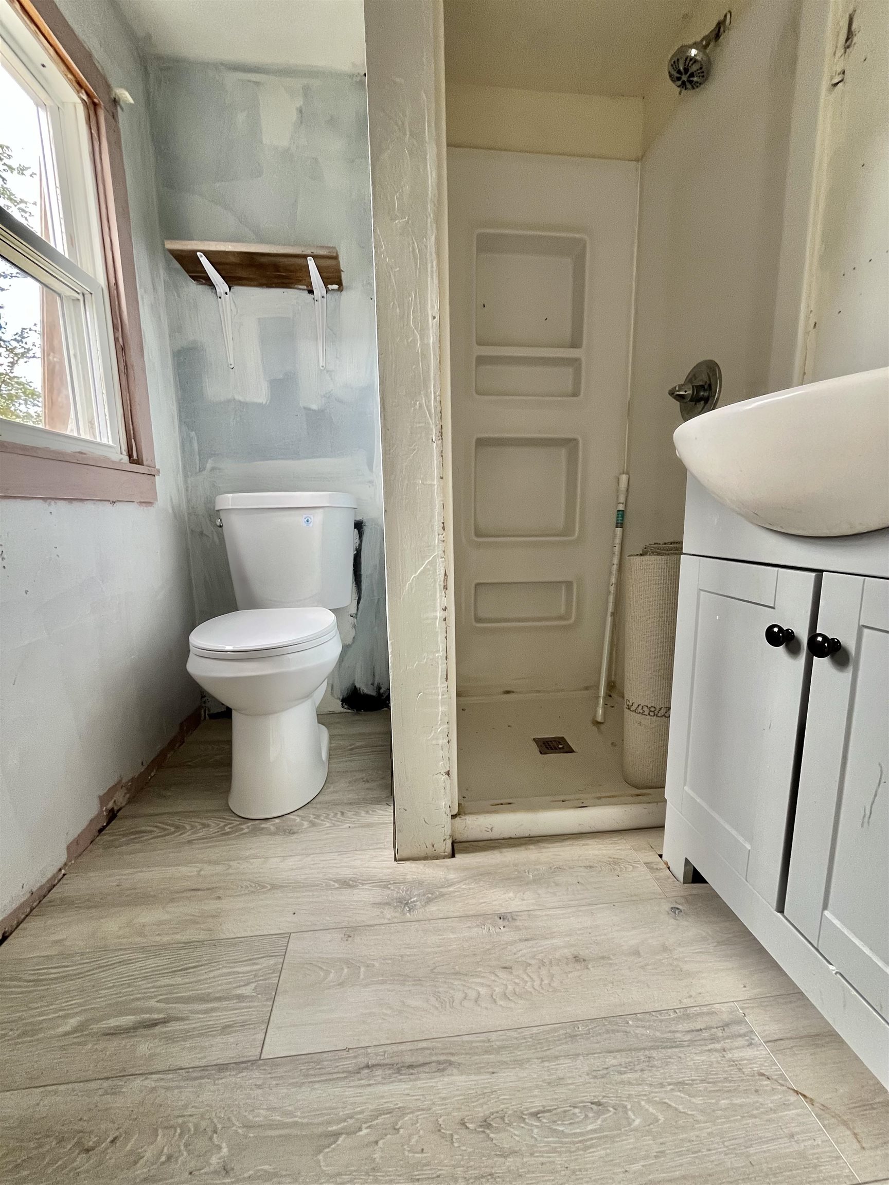 215 Riverside Drive Property Photo 6