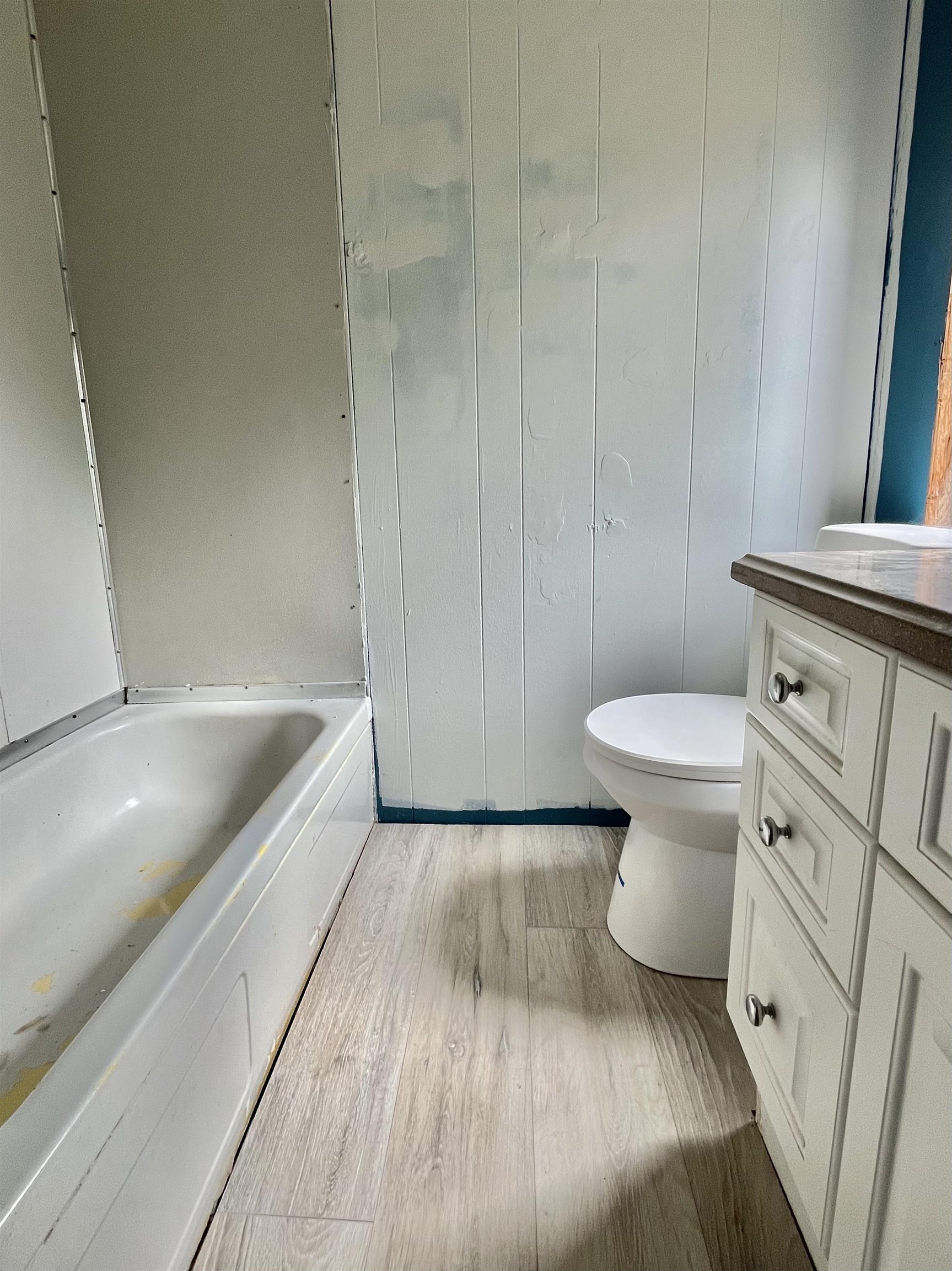 215 Riverside Drive Property Photo 8