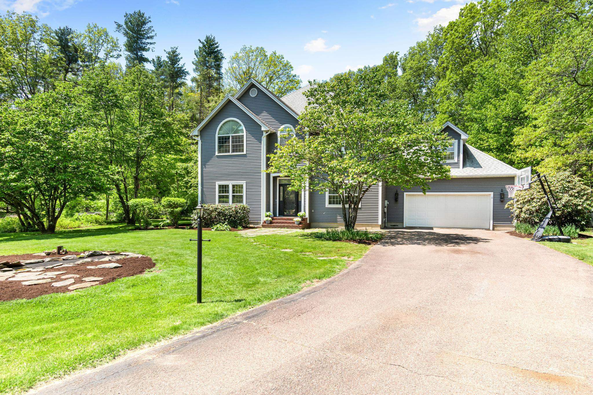 142 Wall Street Property Photo 1