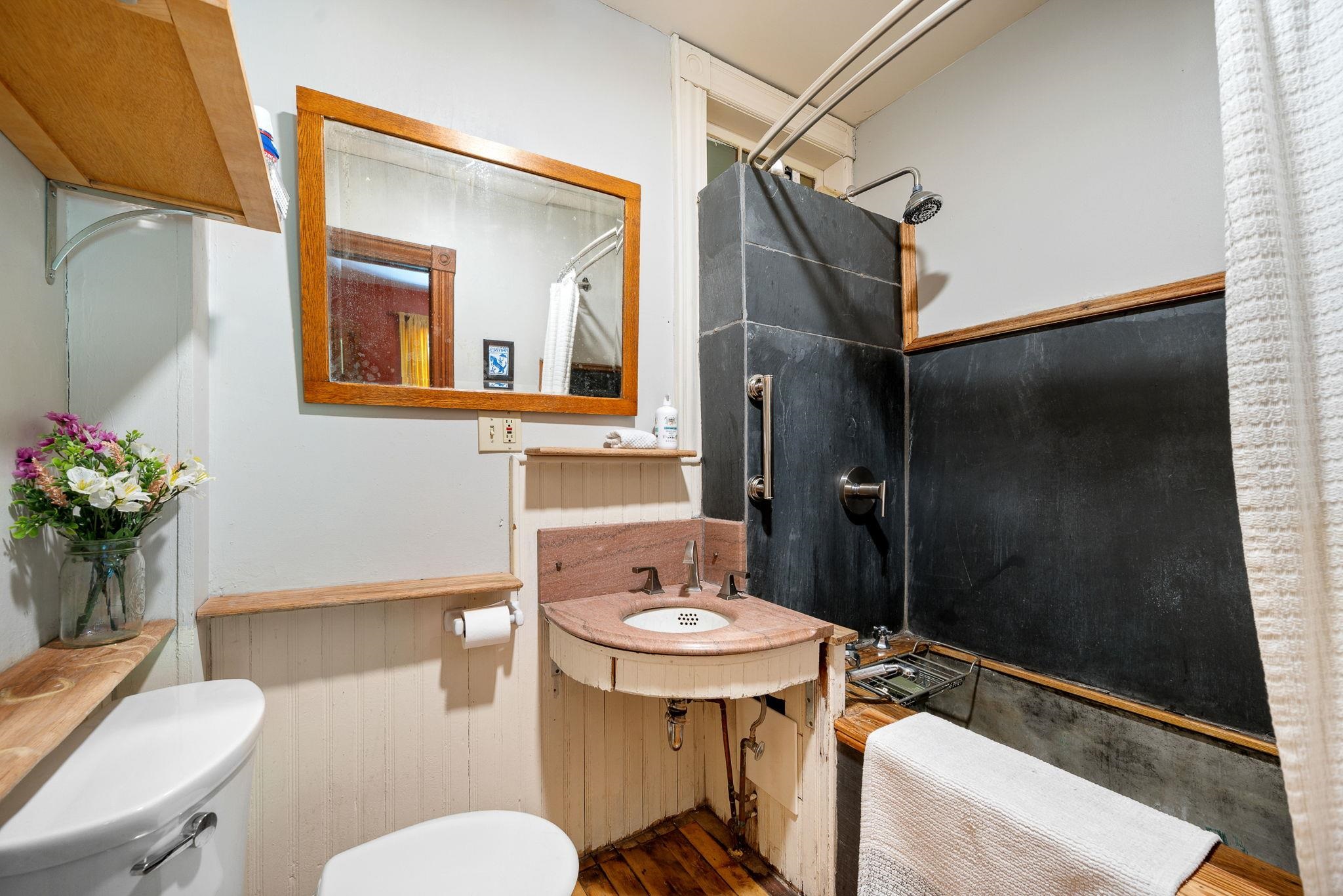 27 Inn Road Property Photo 21