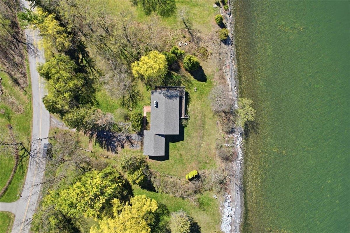481 Hills Point Road Property Photo 2
