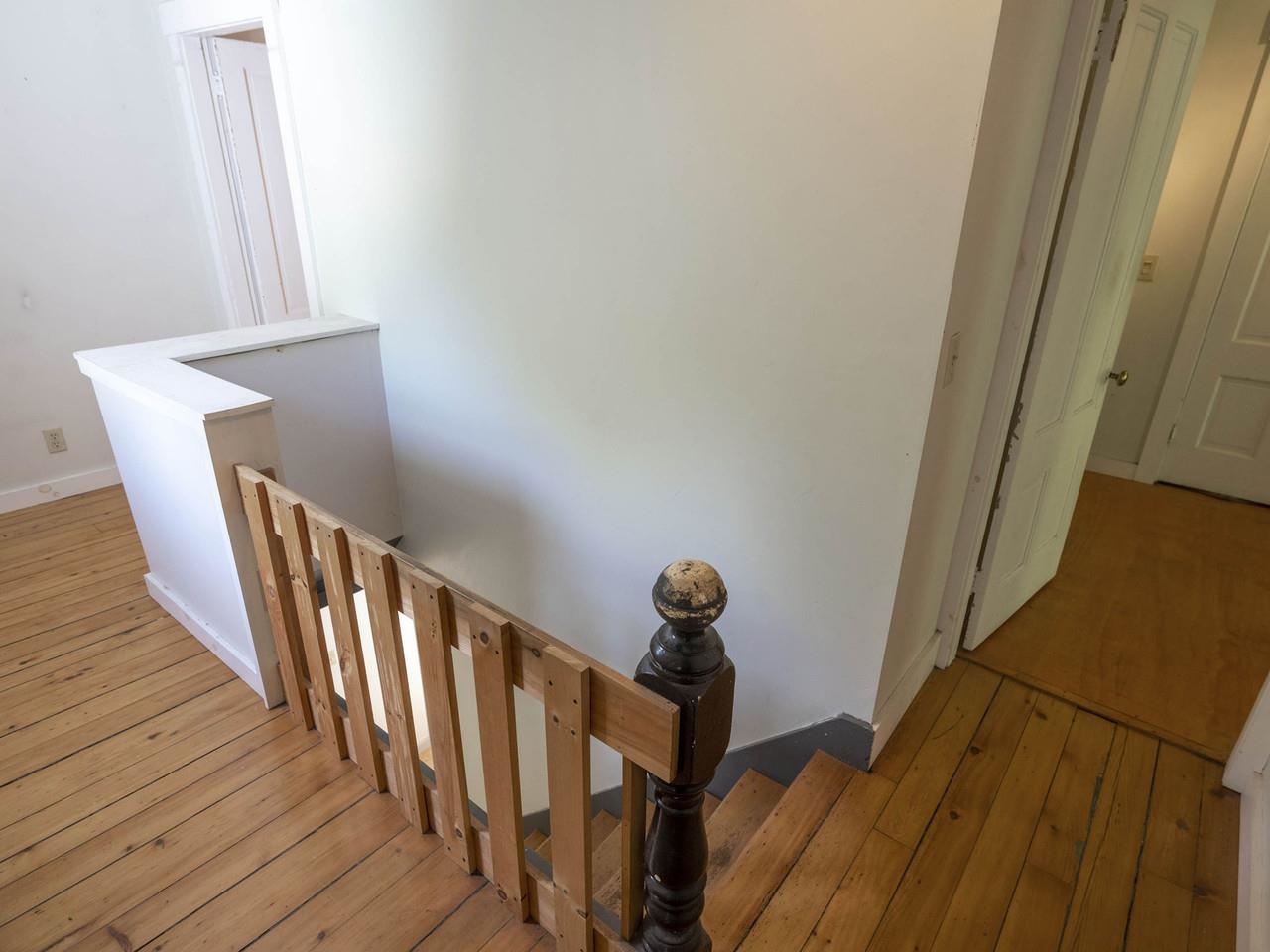 7 Charles Street Property Photo 40