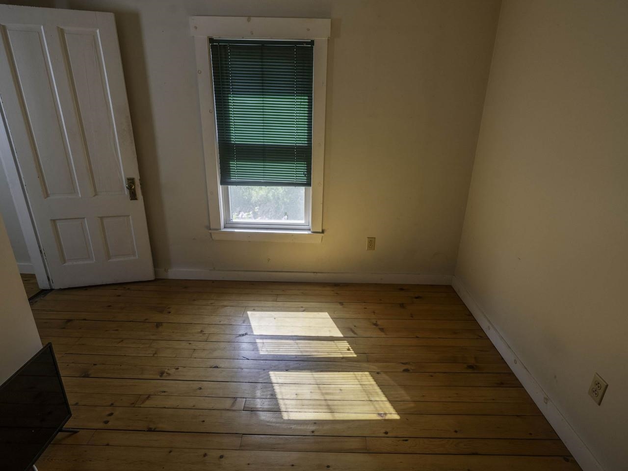 7 Charles Street Property Photo 42