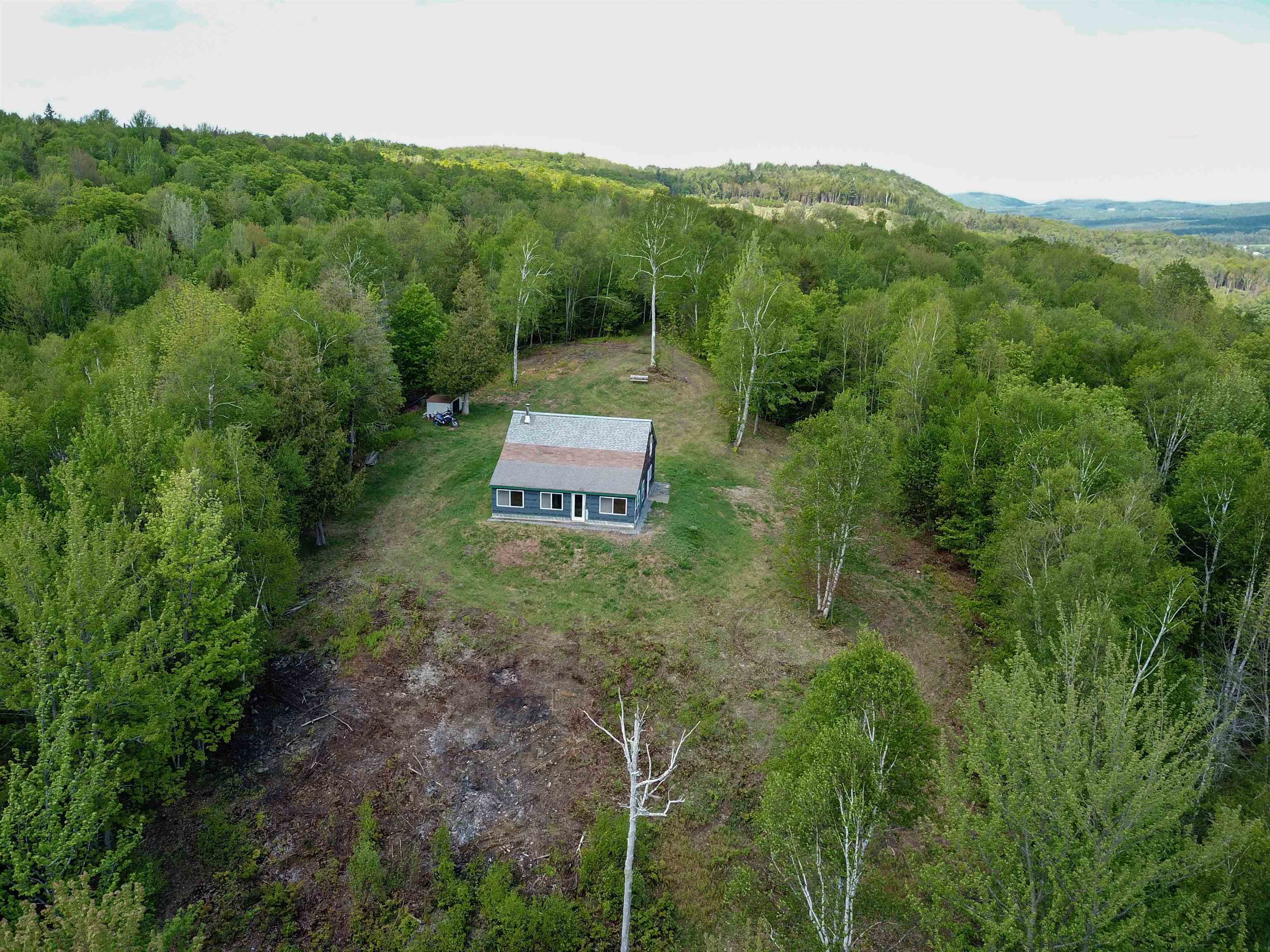 990 Daniels West Road Property Photo 4