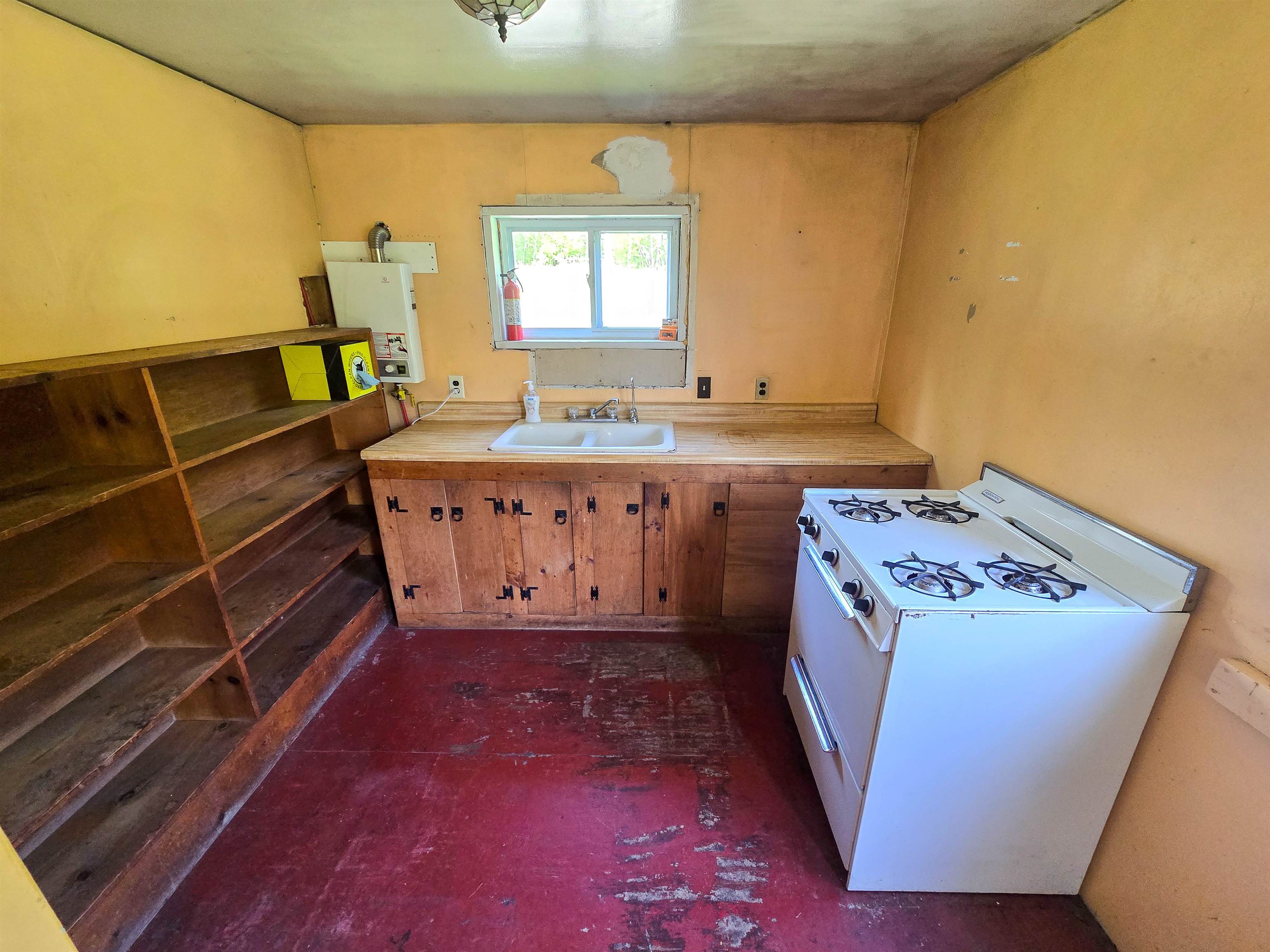 990 Daniels West Road Property Photo 12