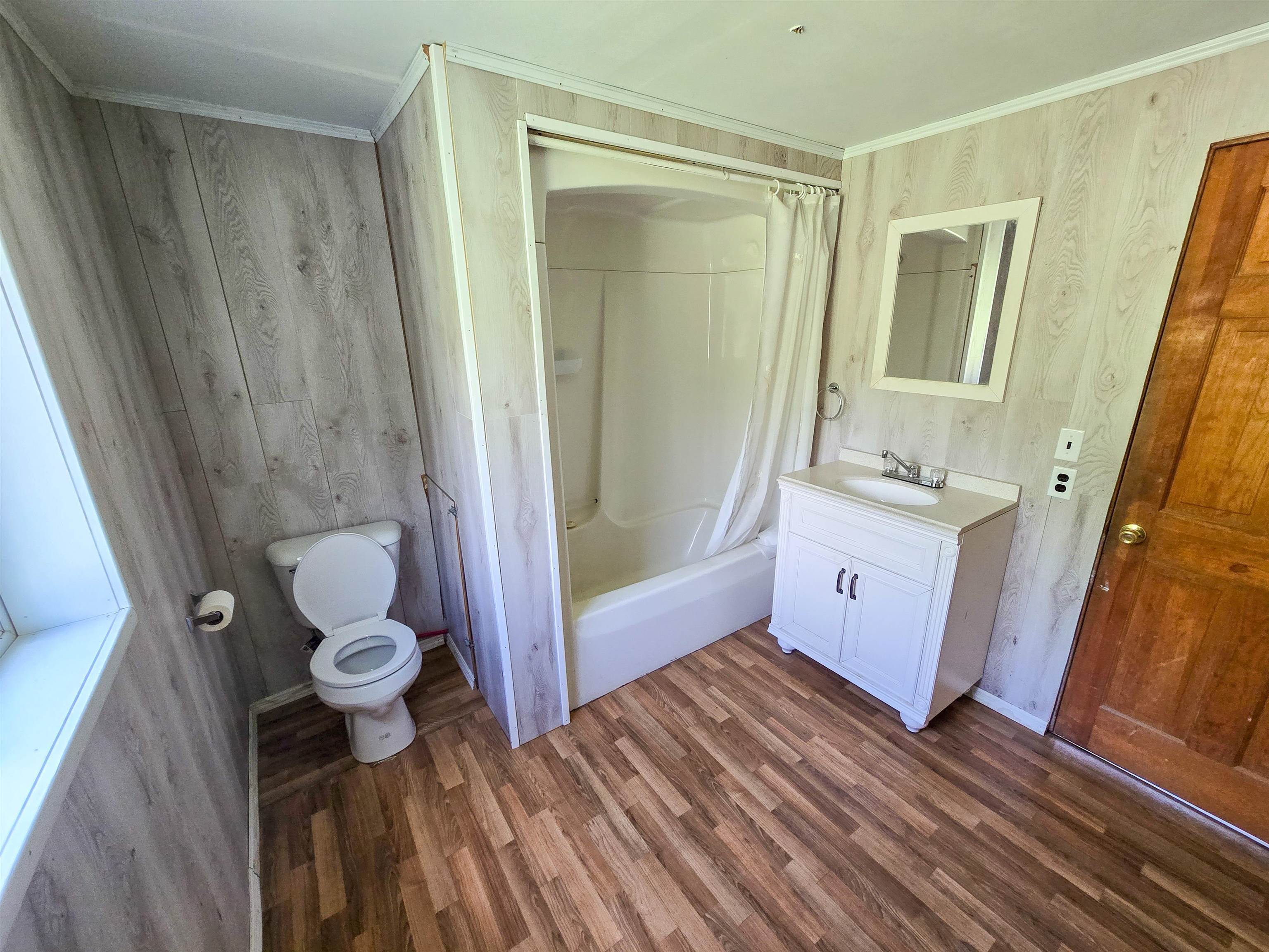 990 Daniels West Road Property Photo 14