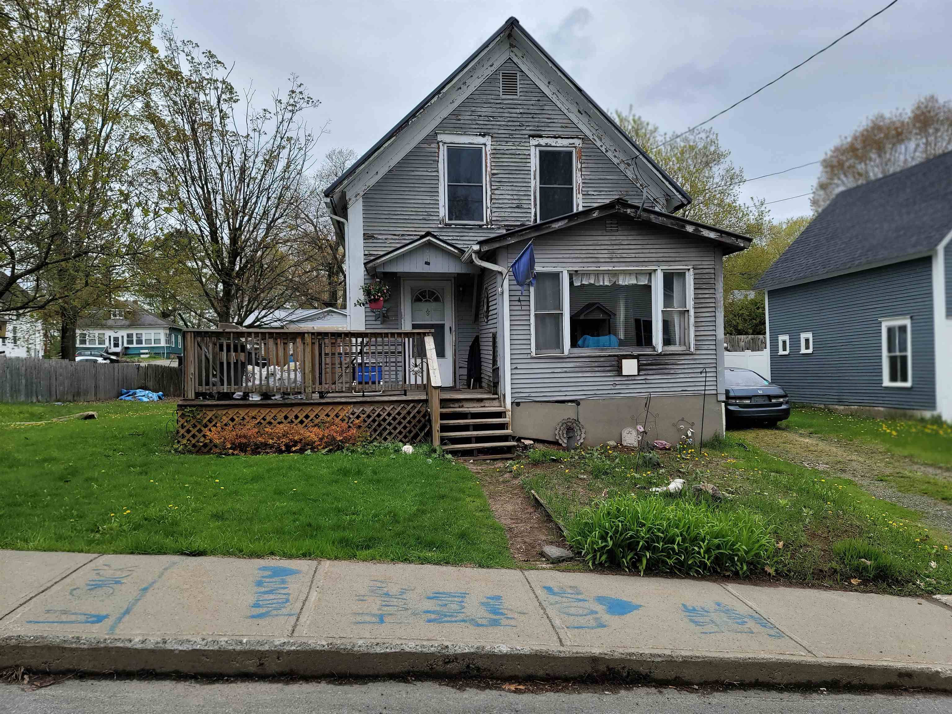 75 Indian Point Street Property Photo 2