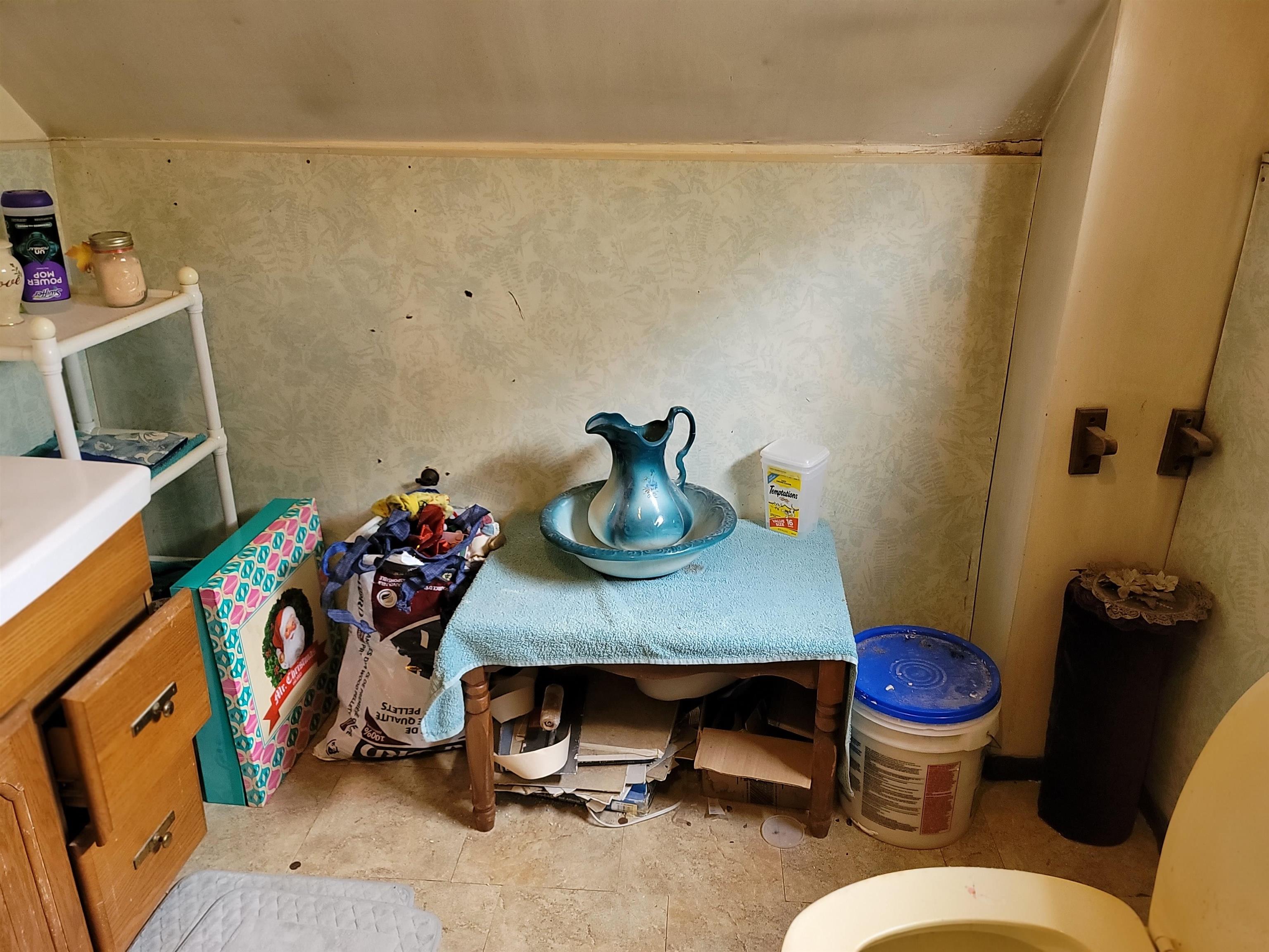 75 Indian Point Street Property Photo 23