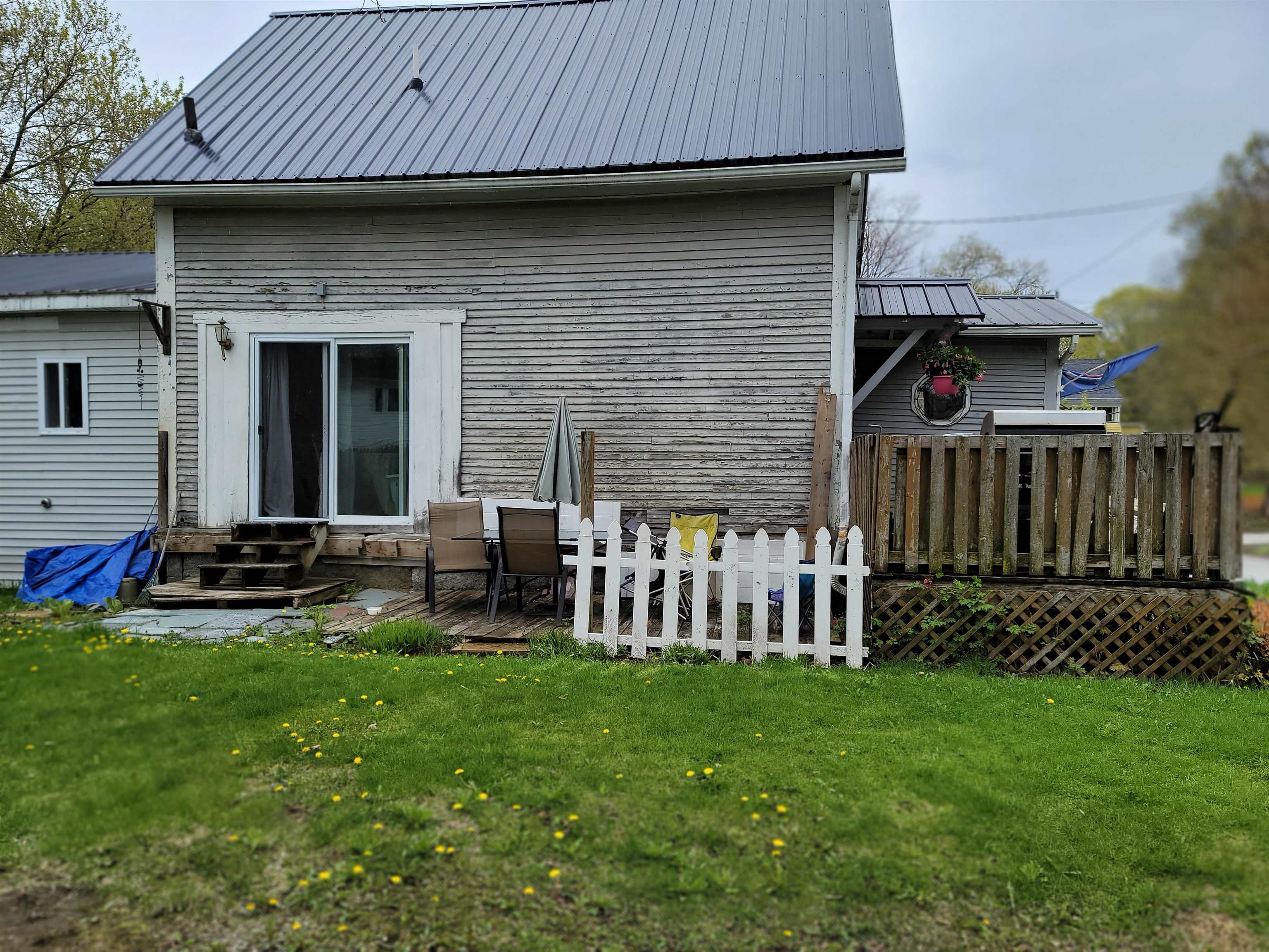 75 Indian Point Street Property Photo 38