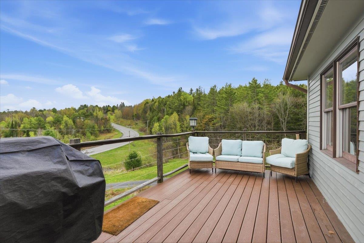 33 Valley View Road Property Photo 8