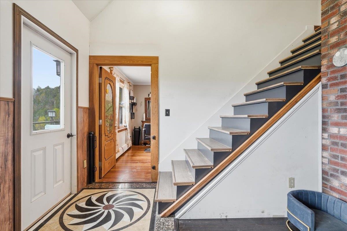 33 Valley View Road Property Photo 17