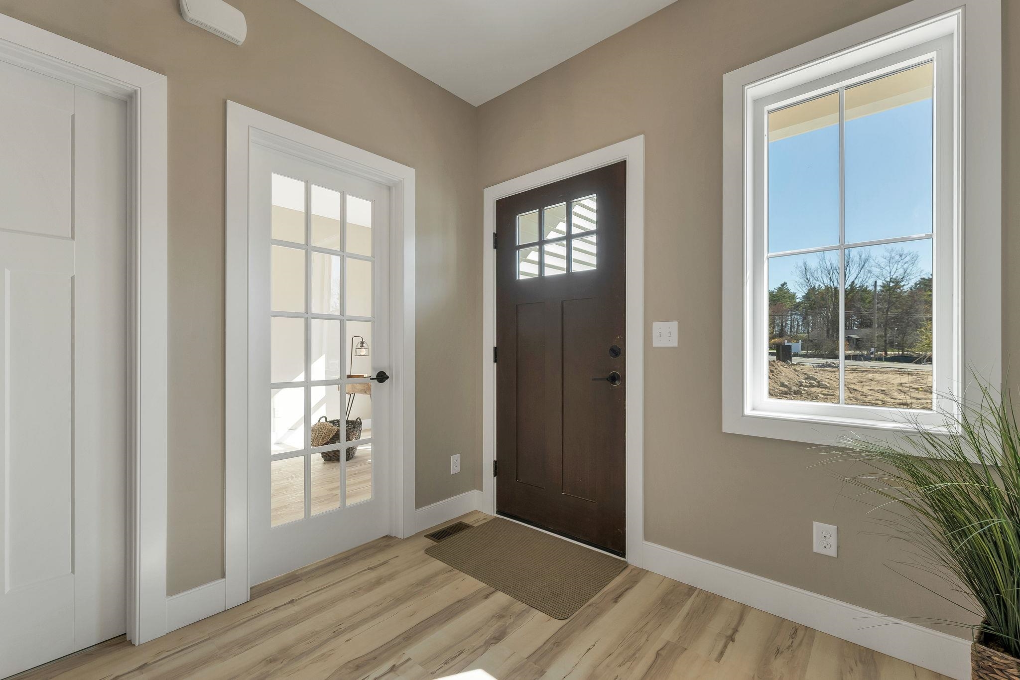 669 High Street Property Photo 27