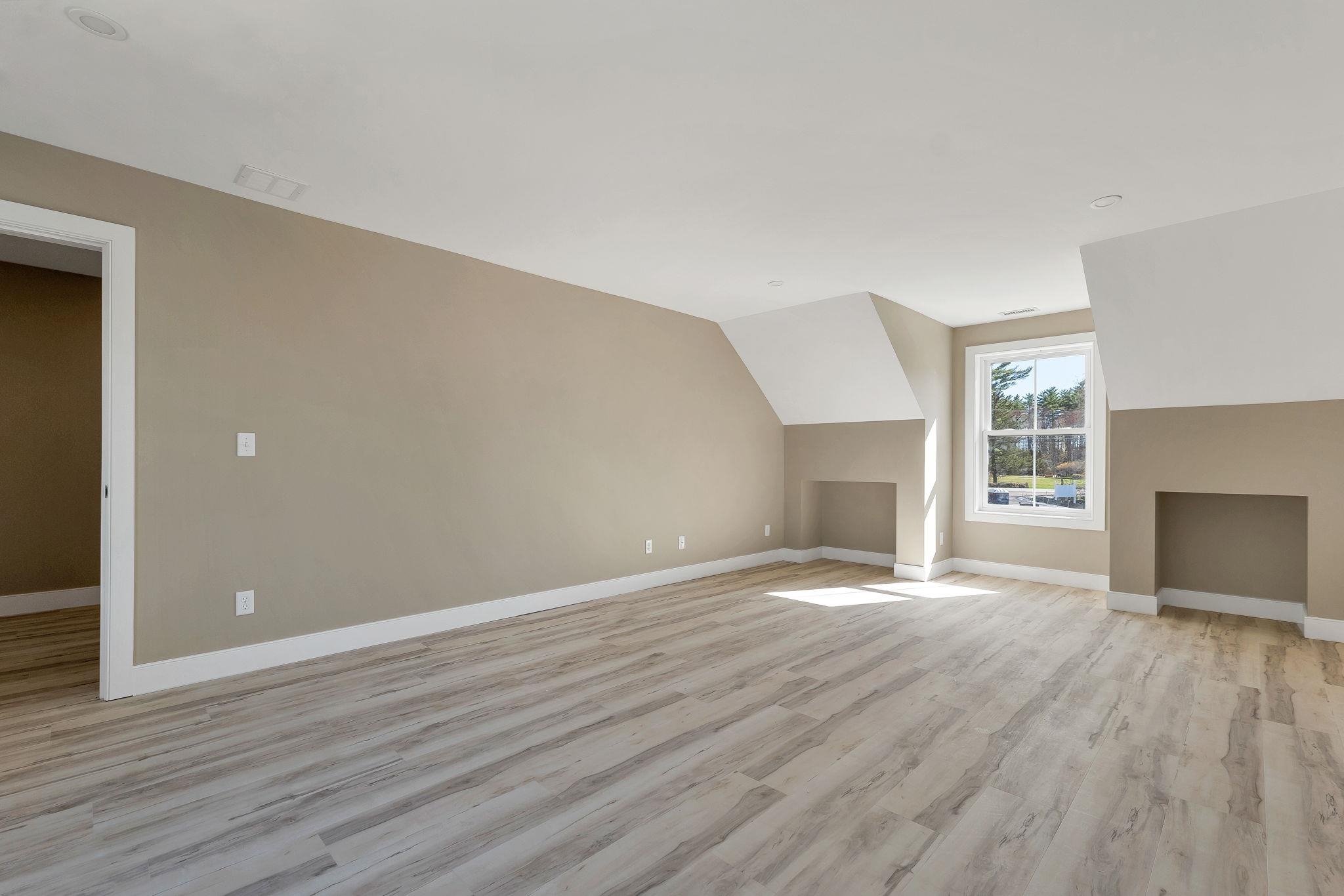 669 High Street Property Photo 36