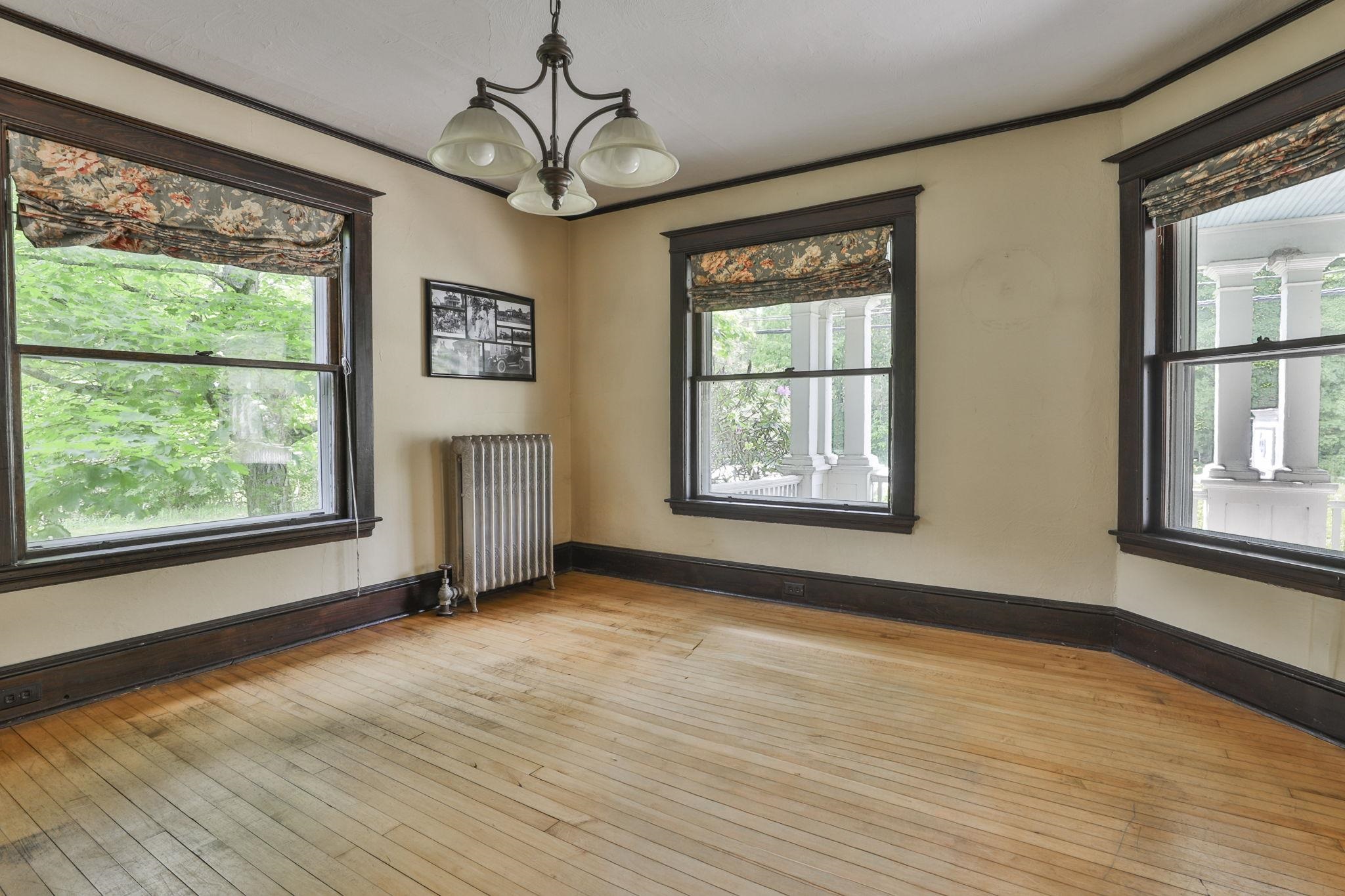 108 Ponemah Road Property Photo 9