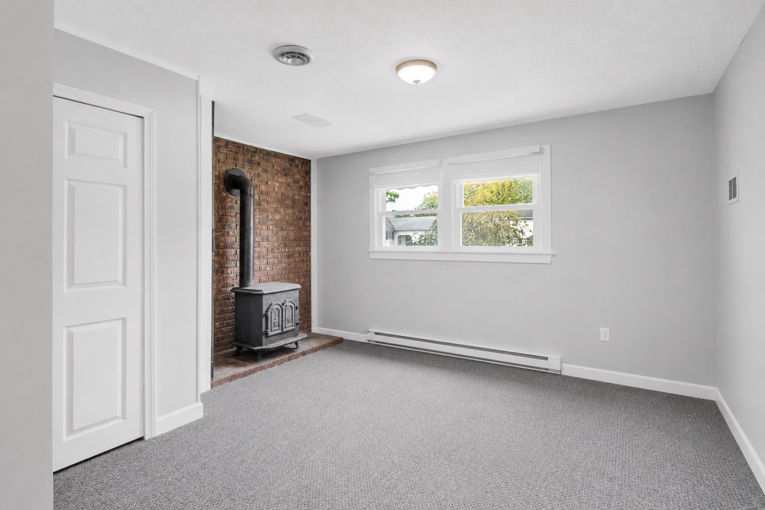 91 Lapointe Street Property Photo 40