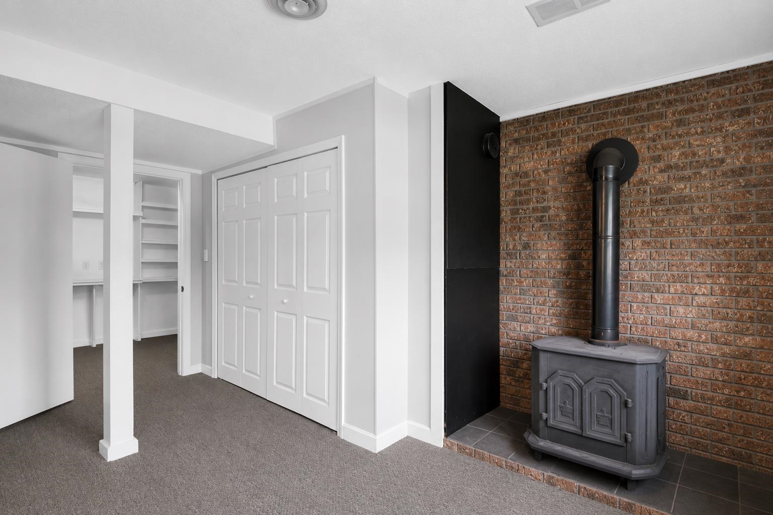 91 Lapointe Street Property Photo 41