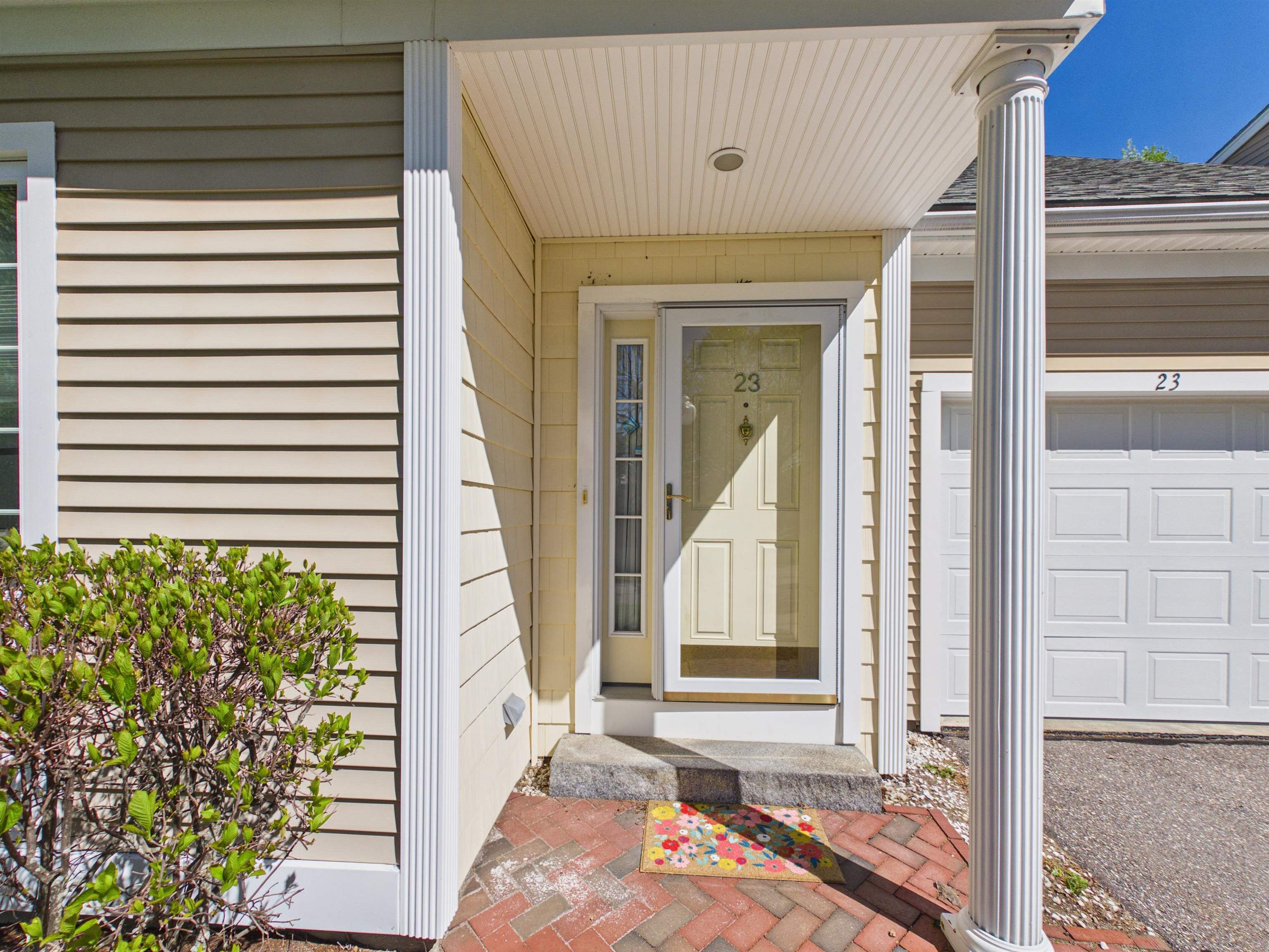 23 Abbey Lane Property Photo 4
