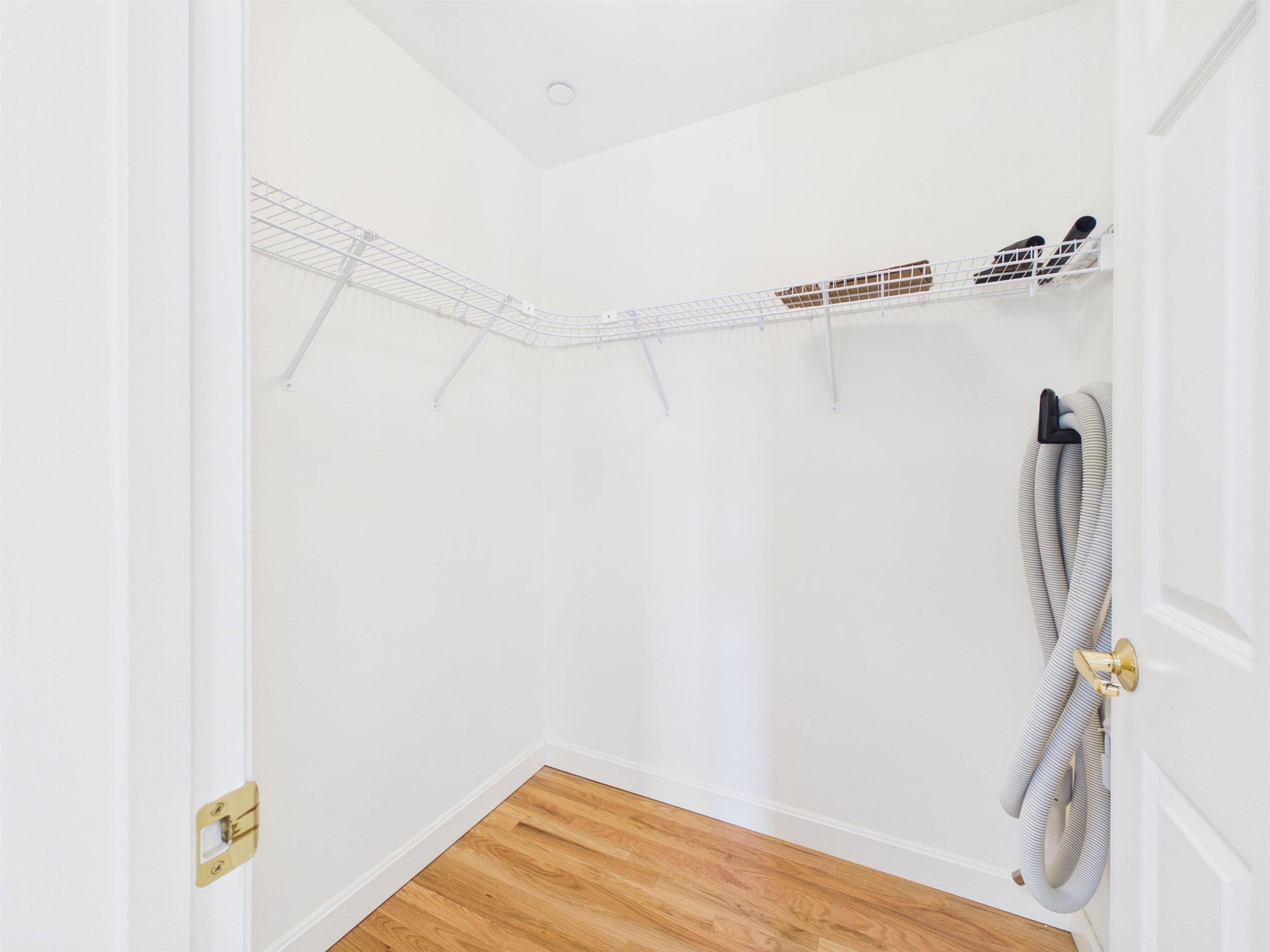 23 Abbey Lane Property Photo 9