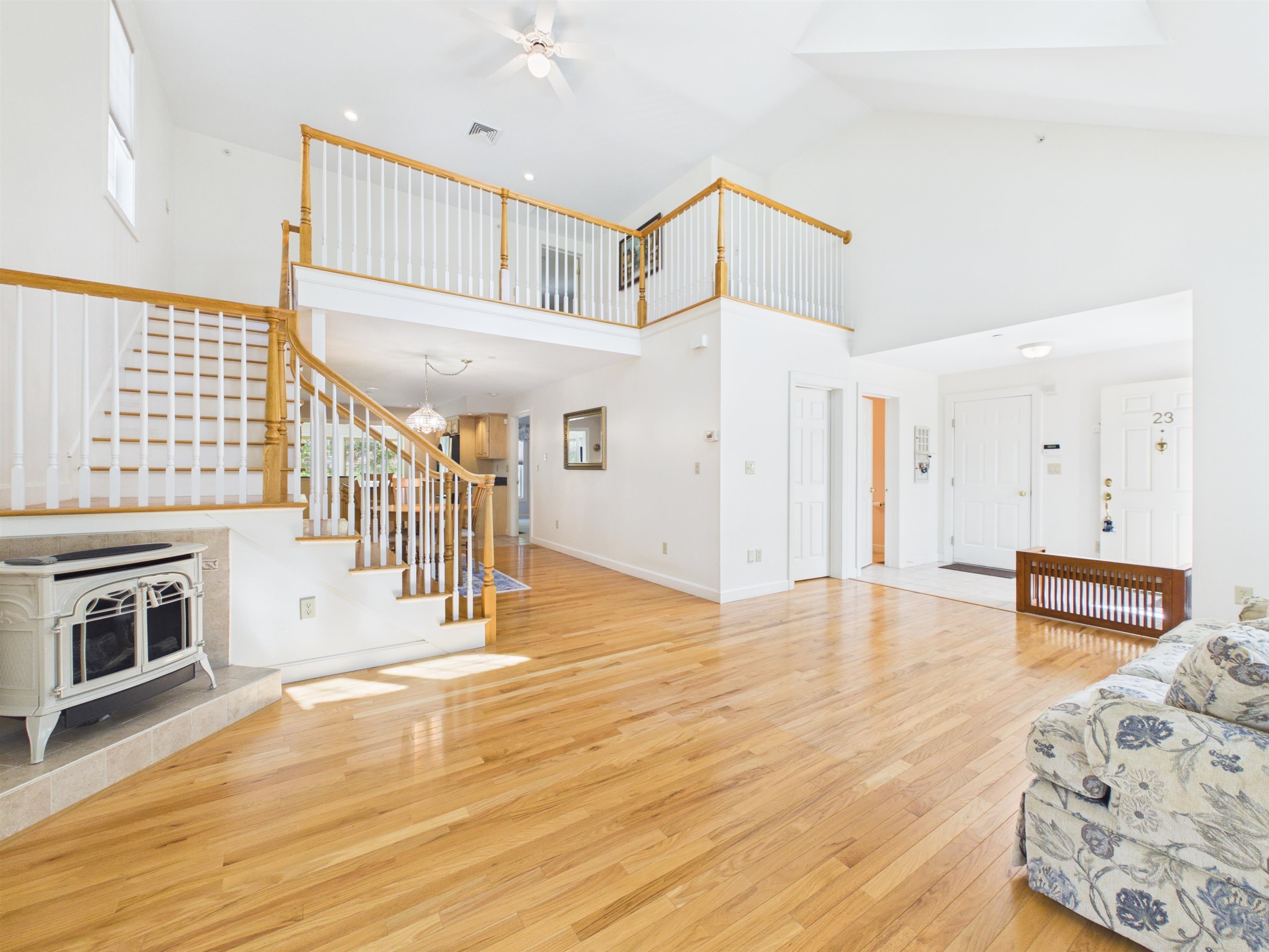 23 Abbey Lane Property Photo 12