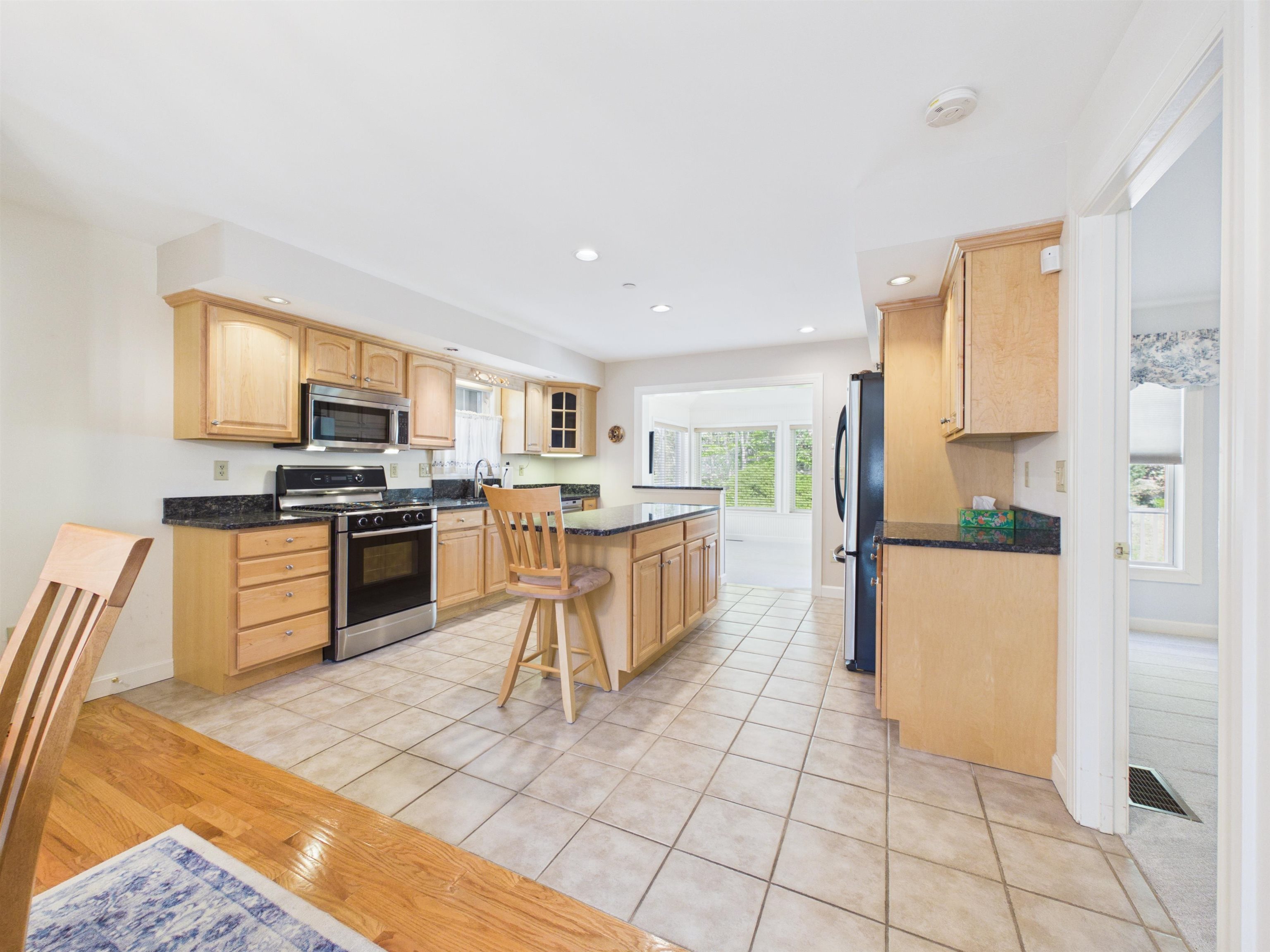 23 Abbey Lane Property Photo 15