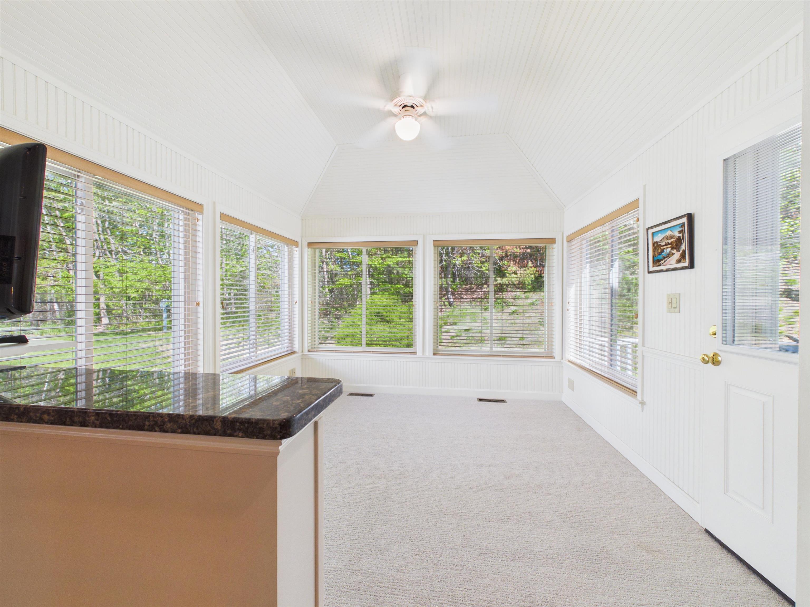 23 Abbey Lane Property Photo 16