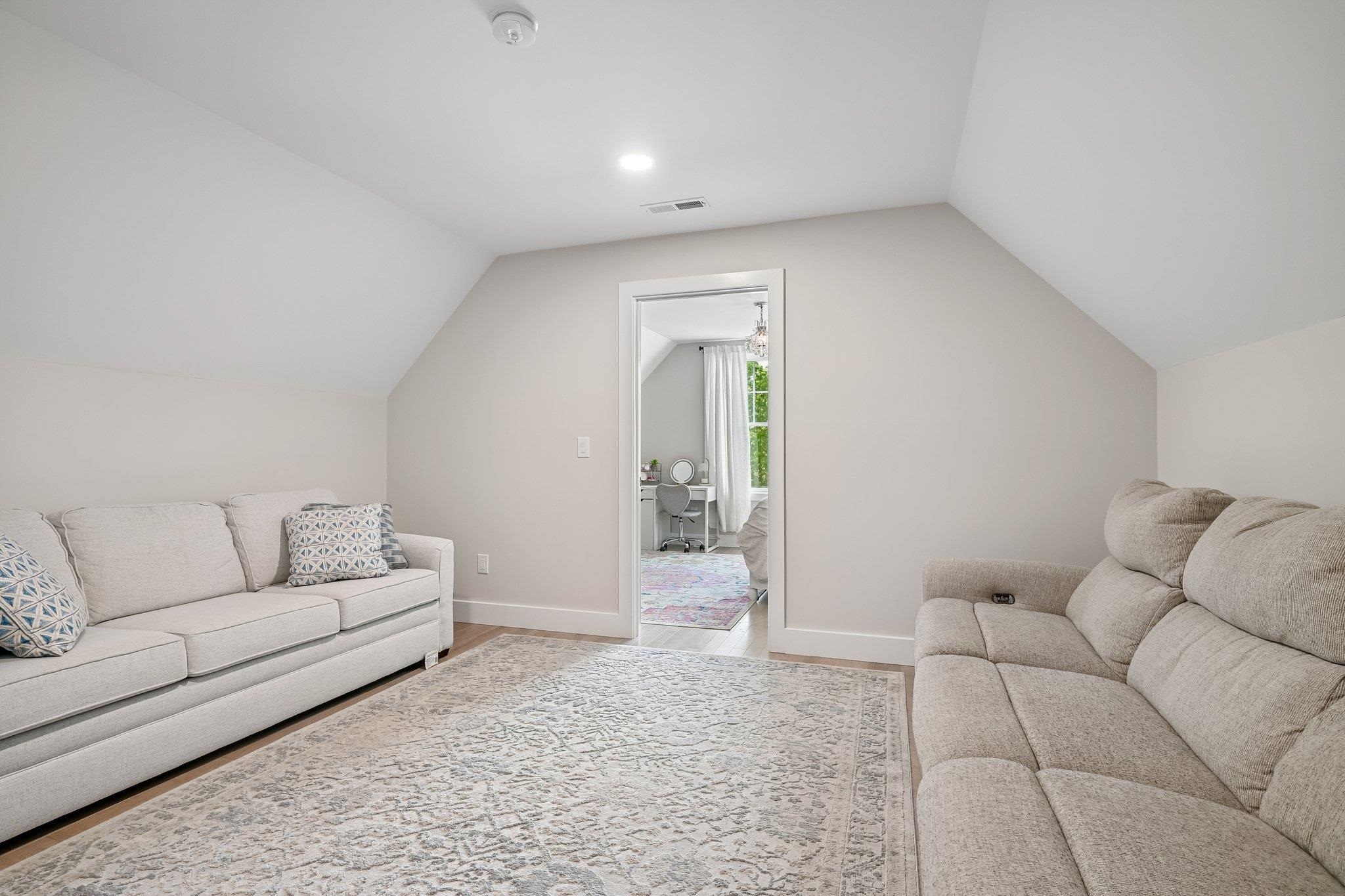 109 Harvard Avenue Property Photo 36