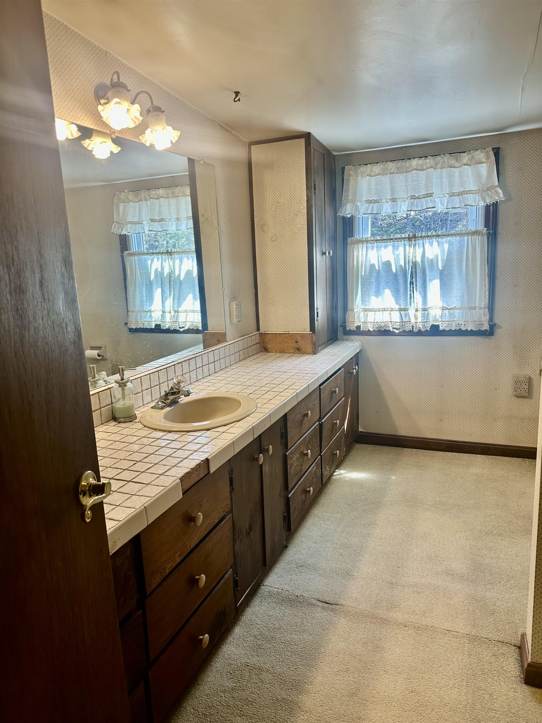 1188 Valley Road Property Photo 45