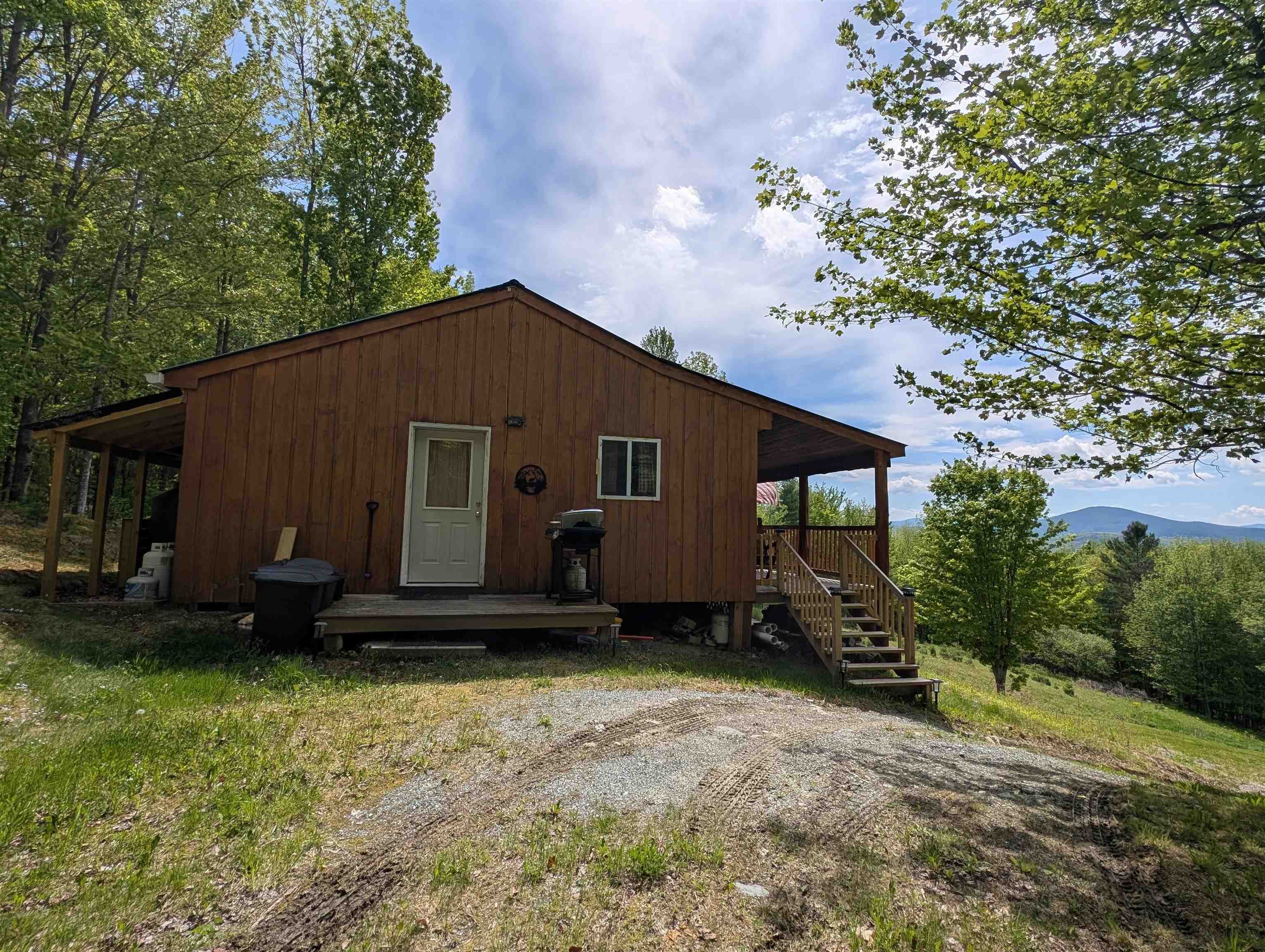 320 Hunt Mountain Road Property Photo 9