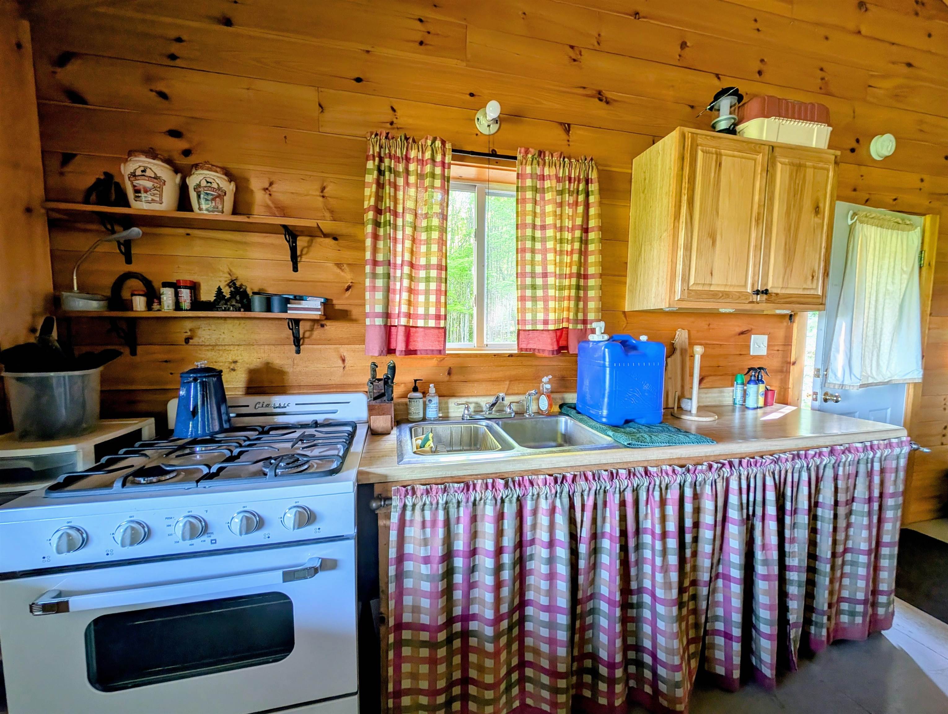 320 Hunt Mountain Road Property Photo 16
